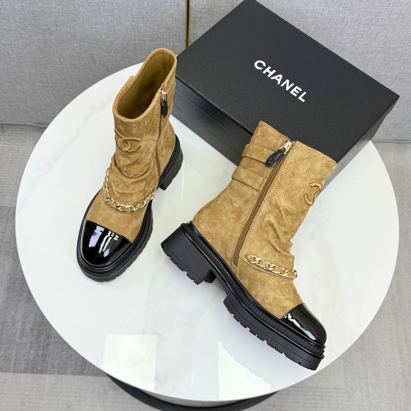 CC 25B AW Ankle Boots Black Brown Quited Suede Patent Leather 541069 GHW