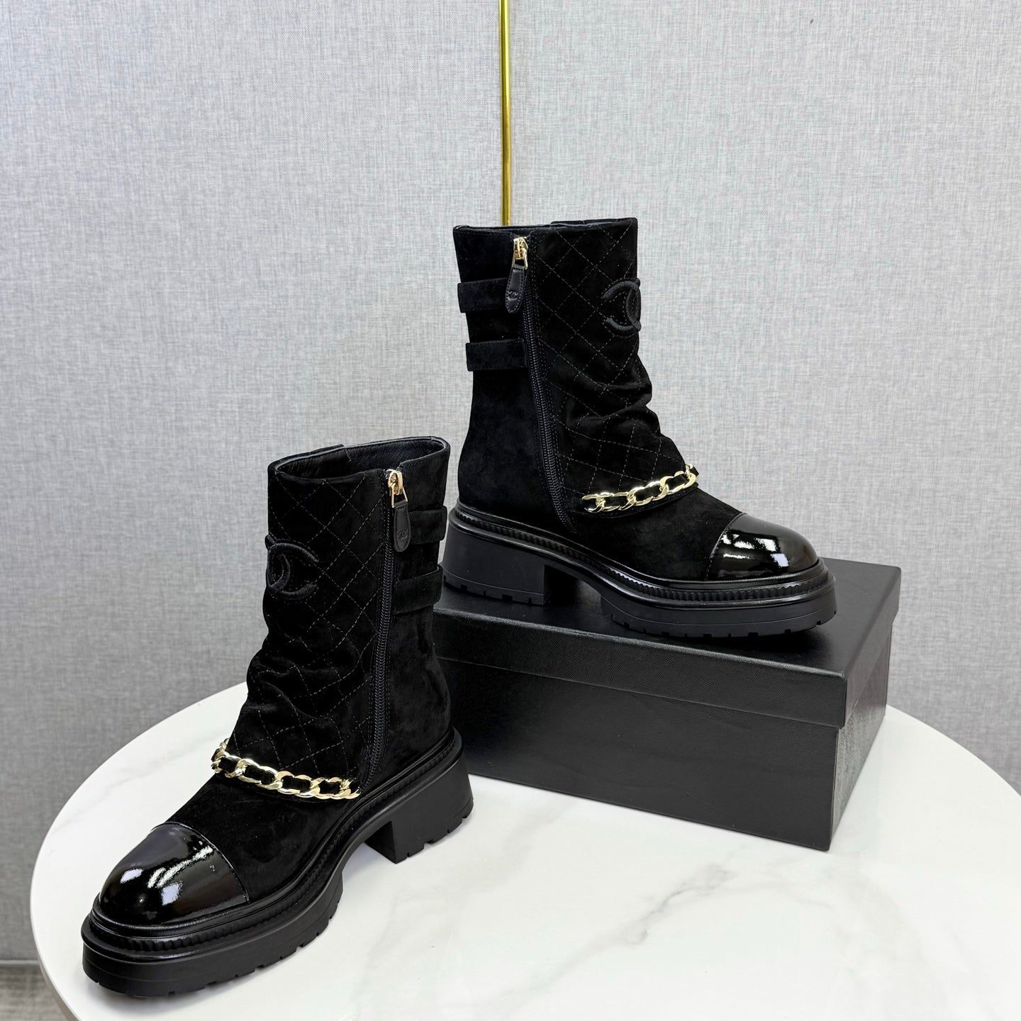 CC 25B AW Ankle Boots Black Quited Suede Patent Leather 541070 GHW