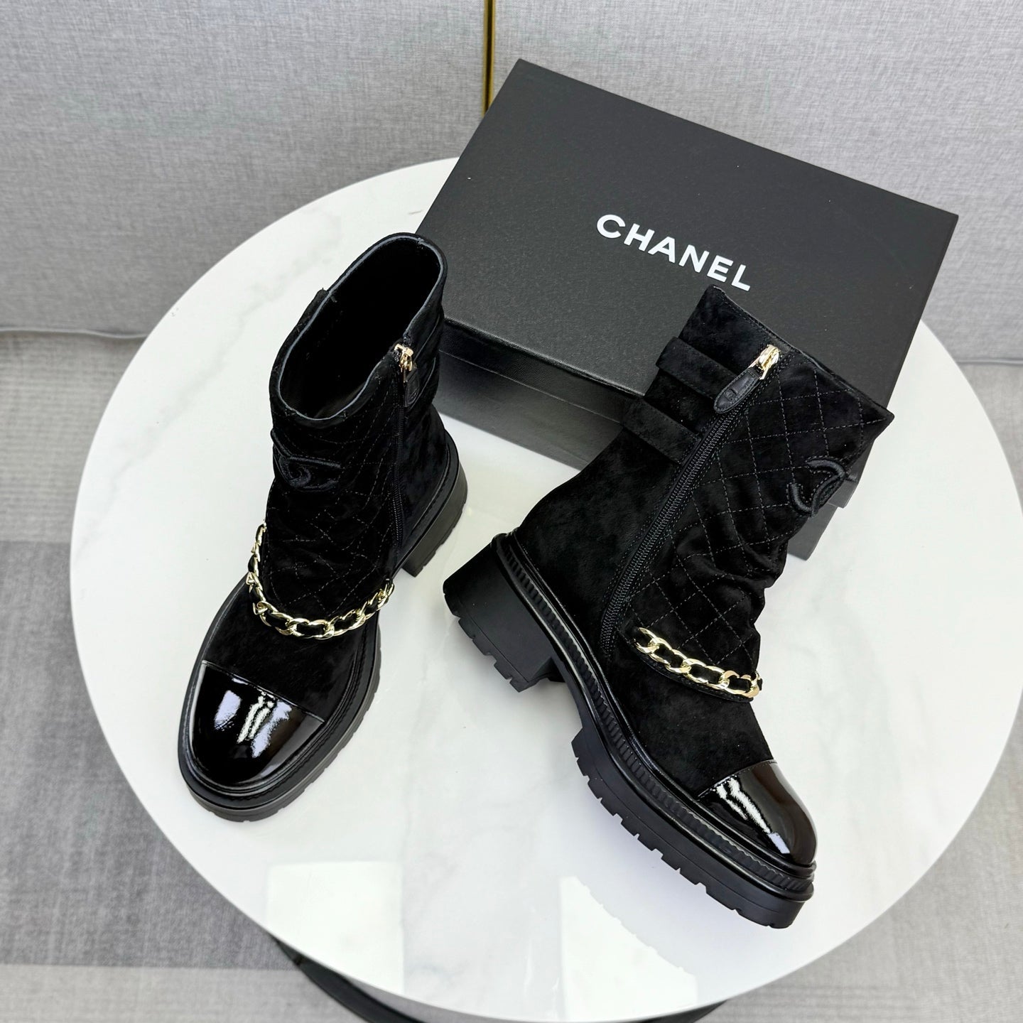 CC 25B AW Ankle Boots Black Quited Suede Patent Leather 541070 GHW
