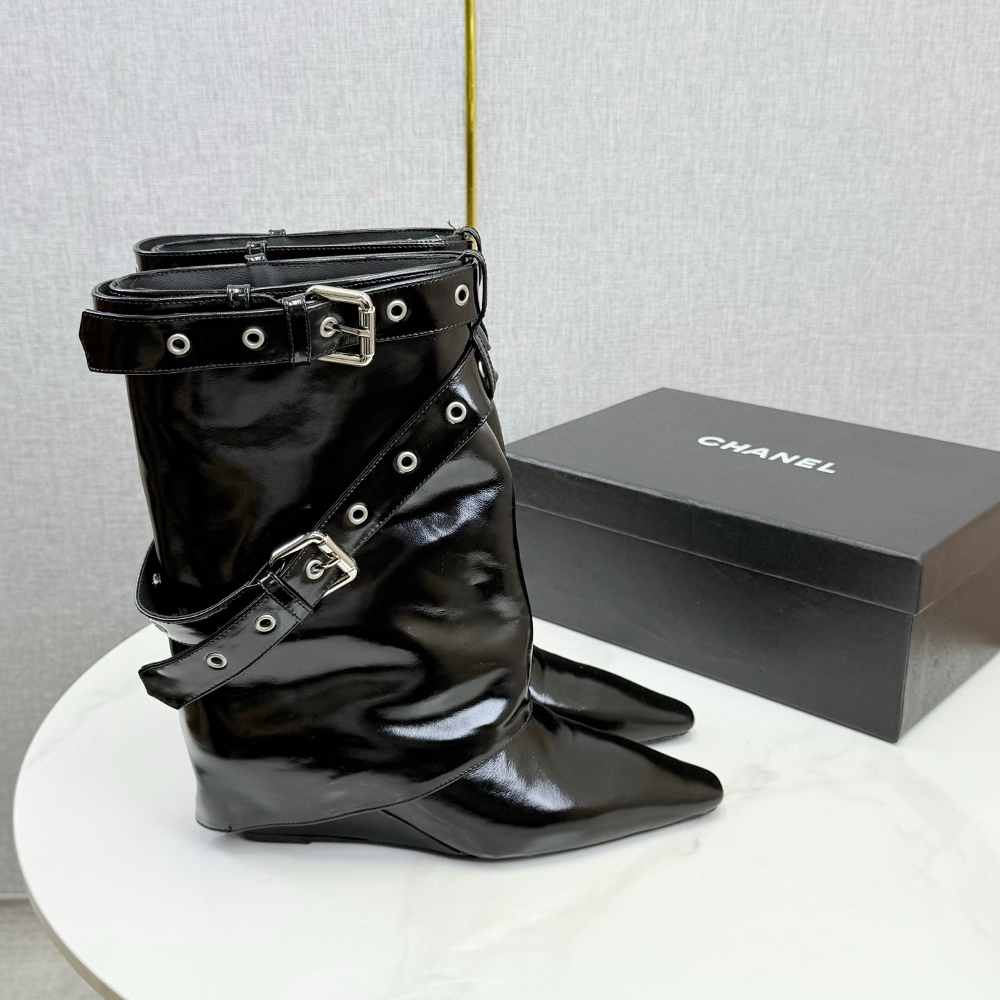 CC 26s Knight Martin Boots Black Sheepskin 620410