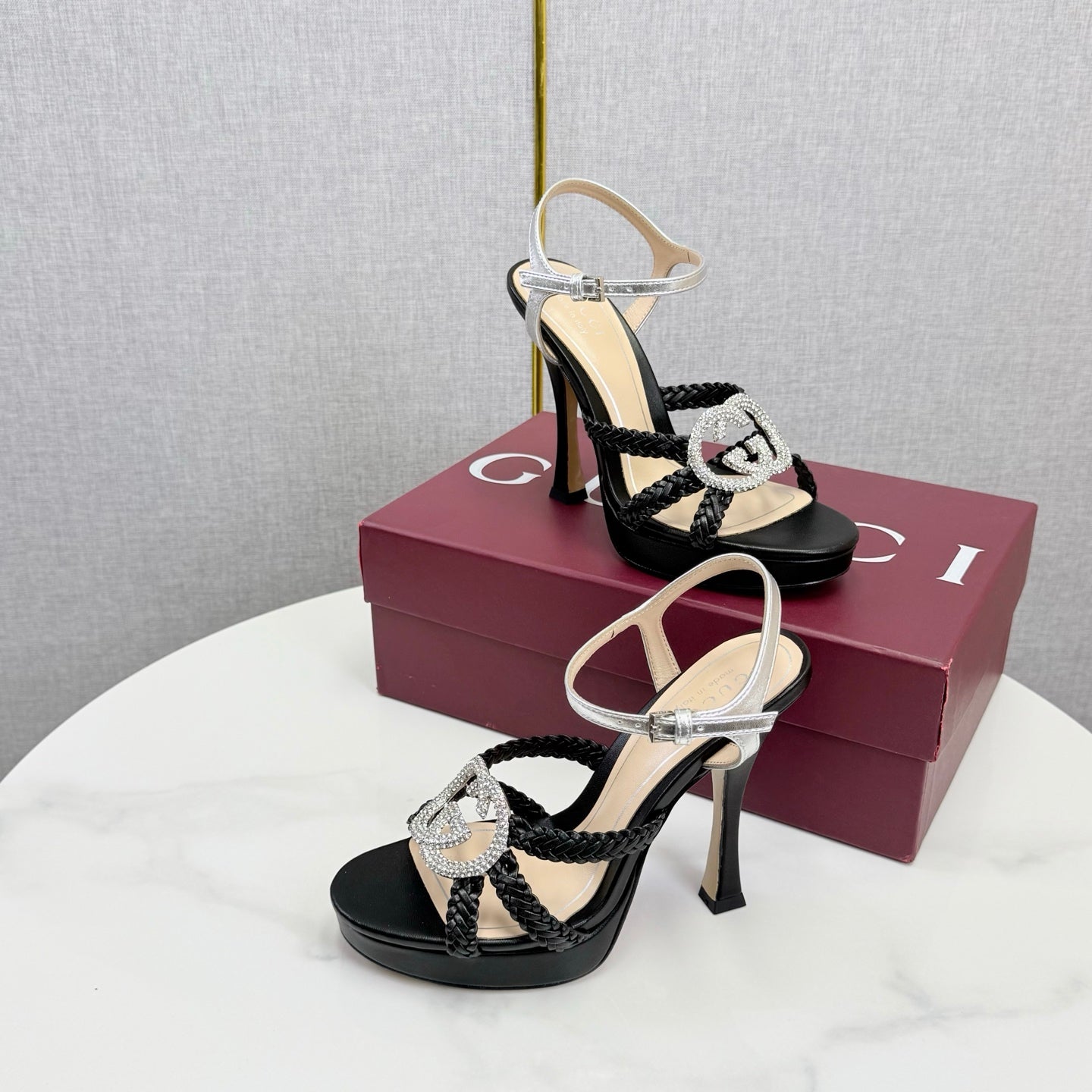 GG 26s Sandals 10.5cm With Crystal Interlocking G Black Leather 639953