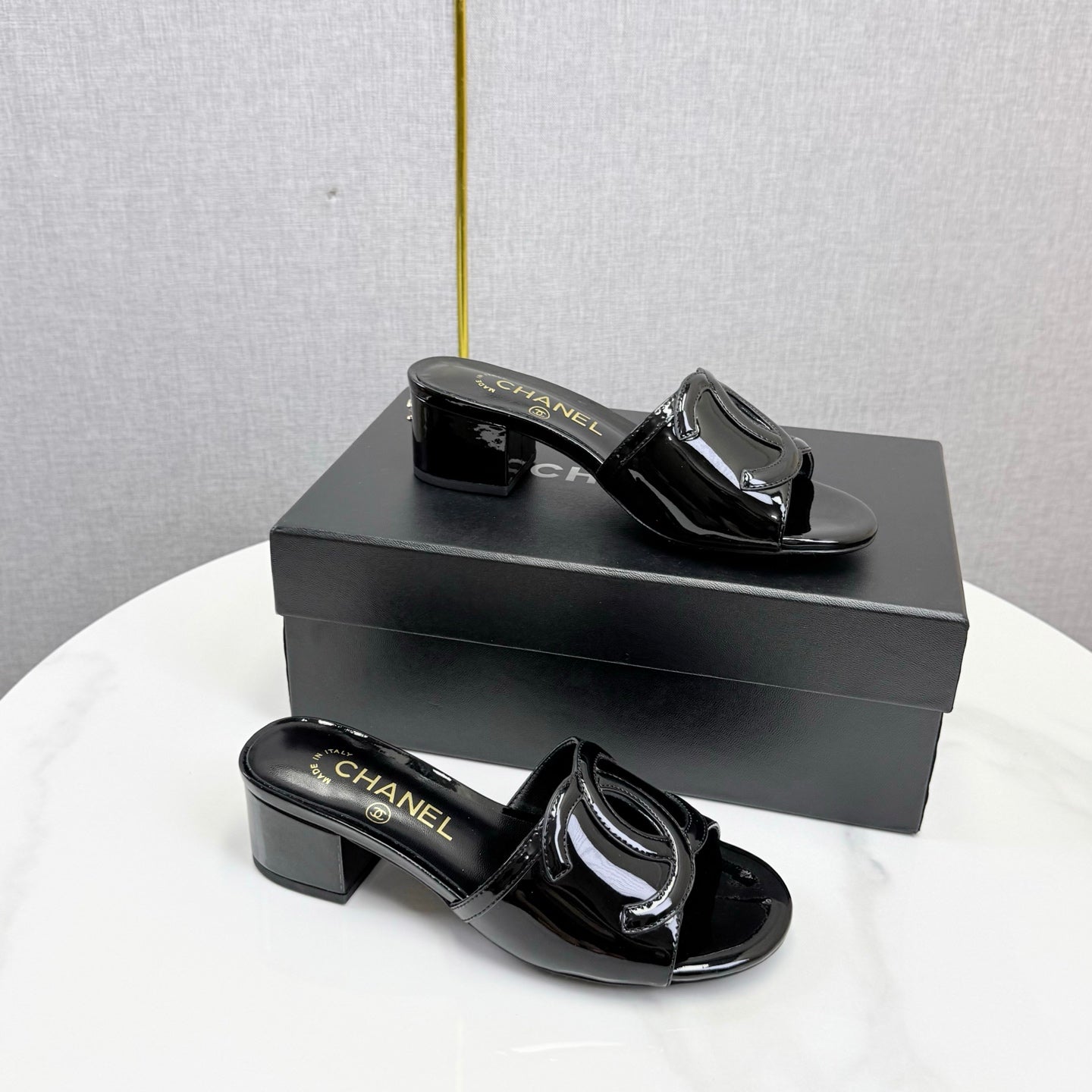 CC 26s Block Heel Sandals 4cm Black Patent Calfskin