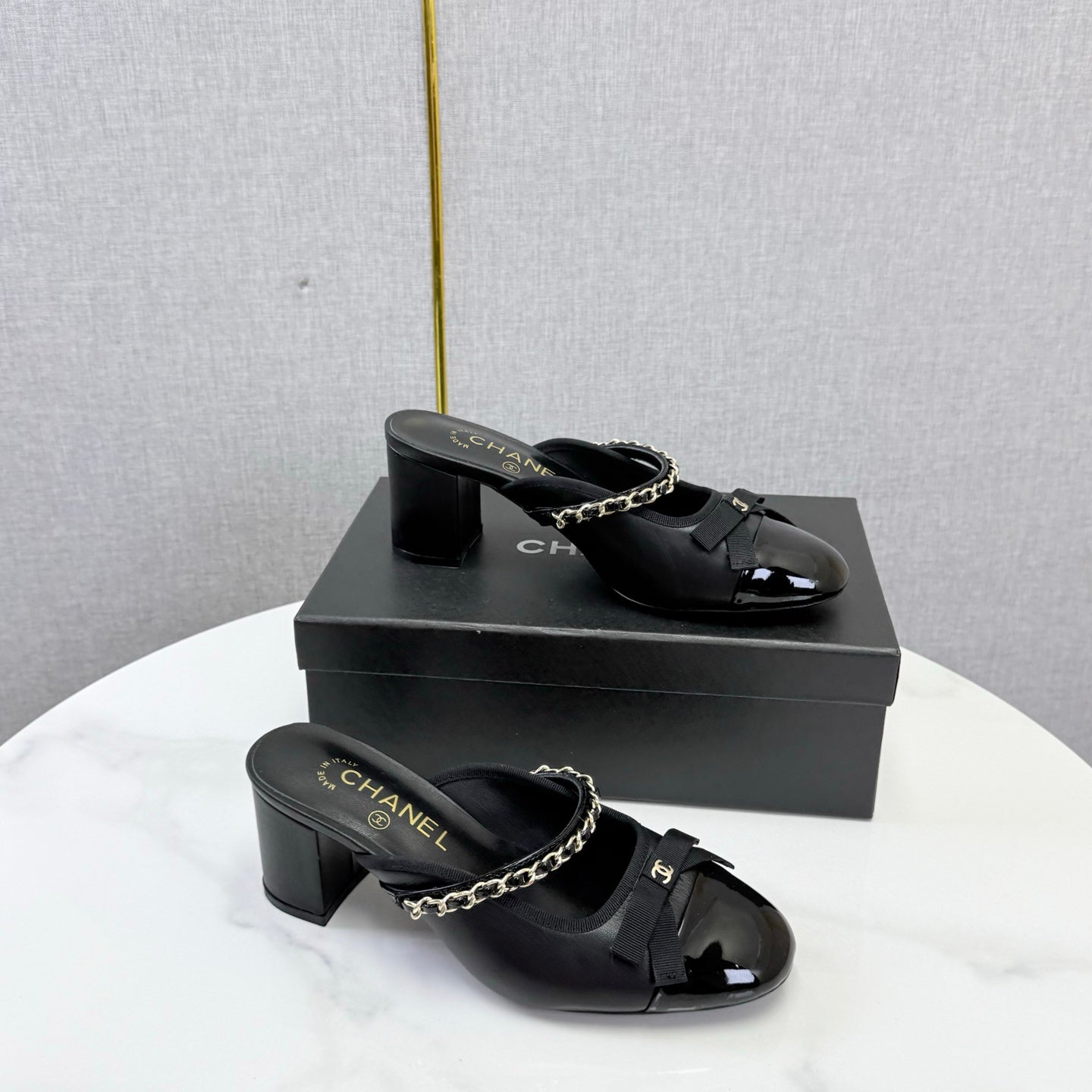 CC 26s High Heel Mules 4.5cm Black Lambskin Patent Leather