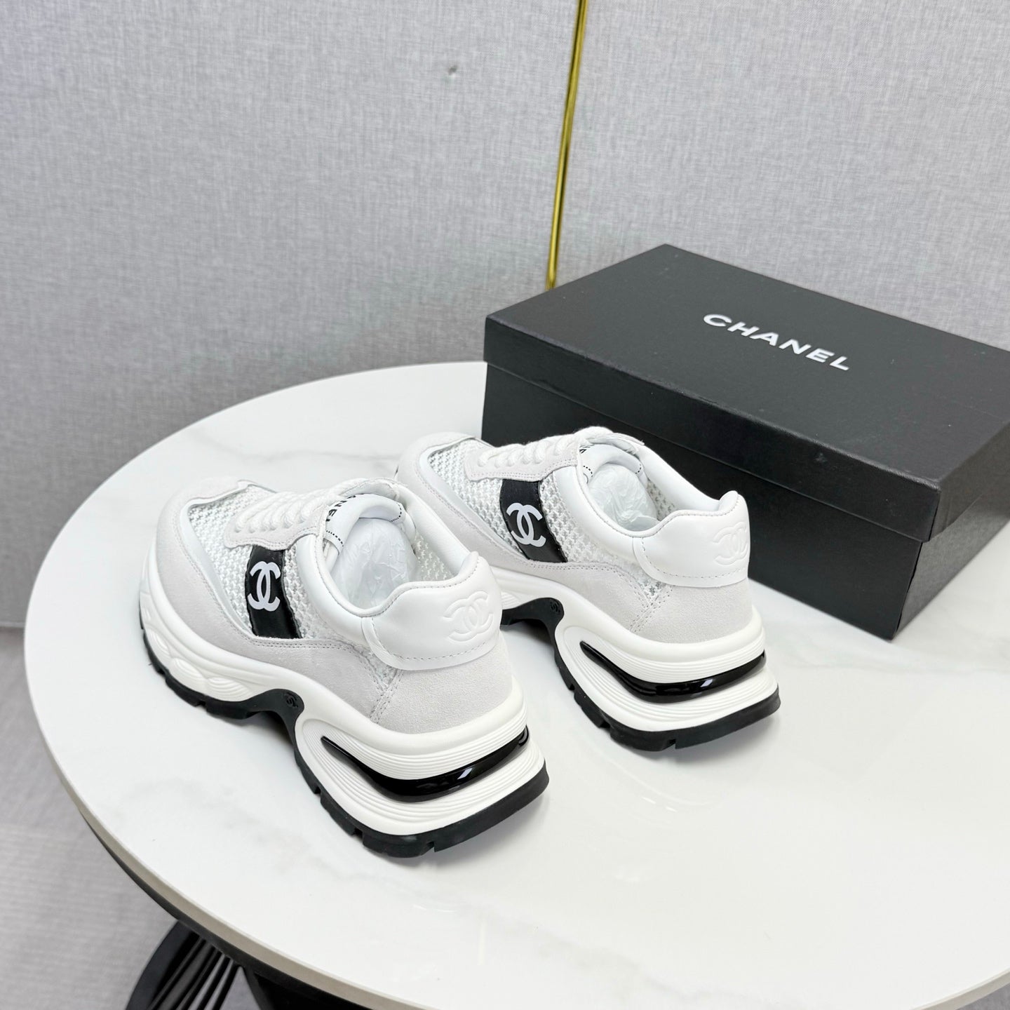 CC 26s Runners Sneakers White Mesh Suede Suede