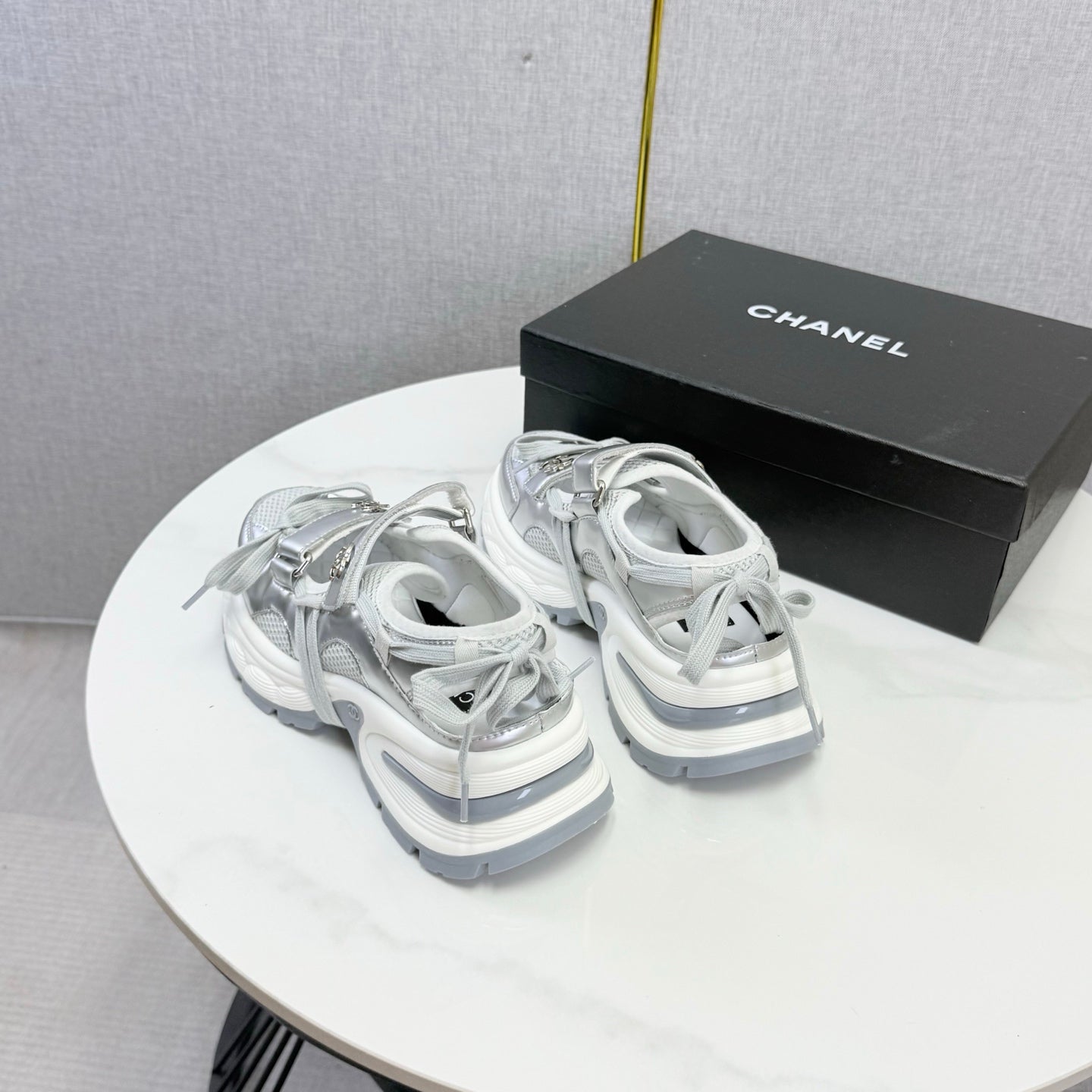 CC 26s Casual Sneakers White Sliver Leather Mesh 865830