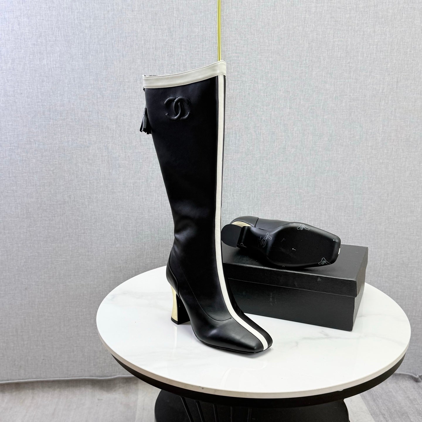 CC 26s Knee-High Boots Black White Sheepskin 904483