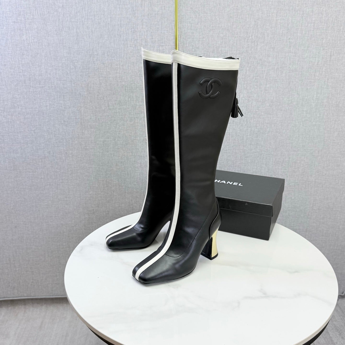 CC 26s Knee-High Boots Black White Sheepskin 904483
