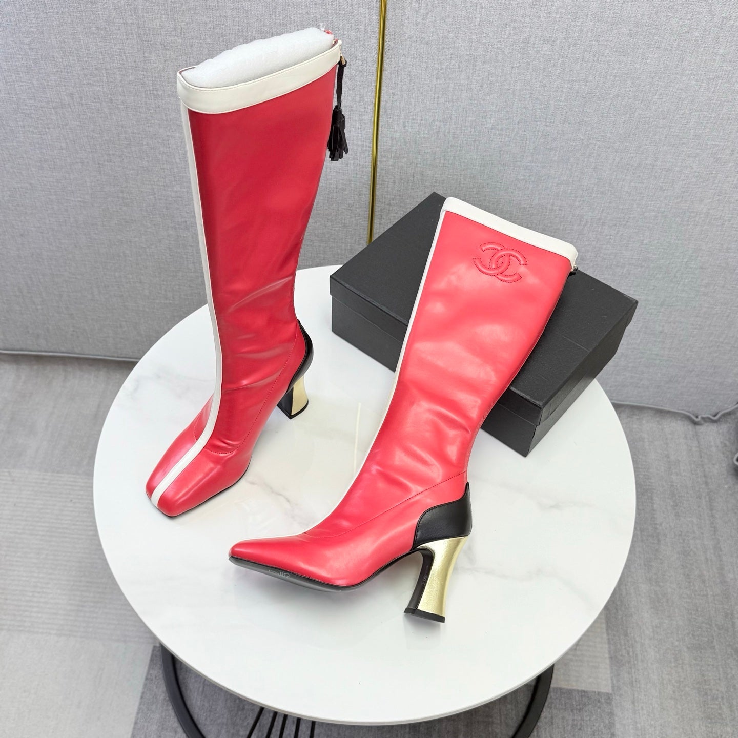 CC 26s Knee-High Boots Red White Sheepskin 904485