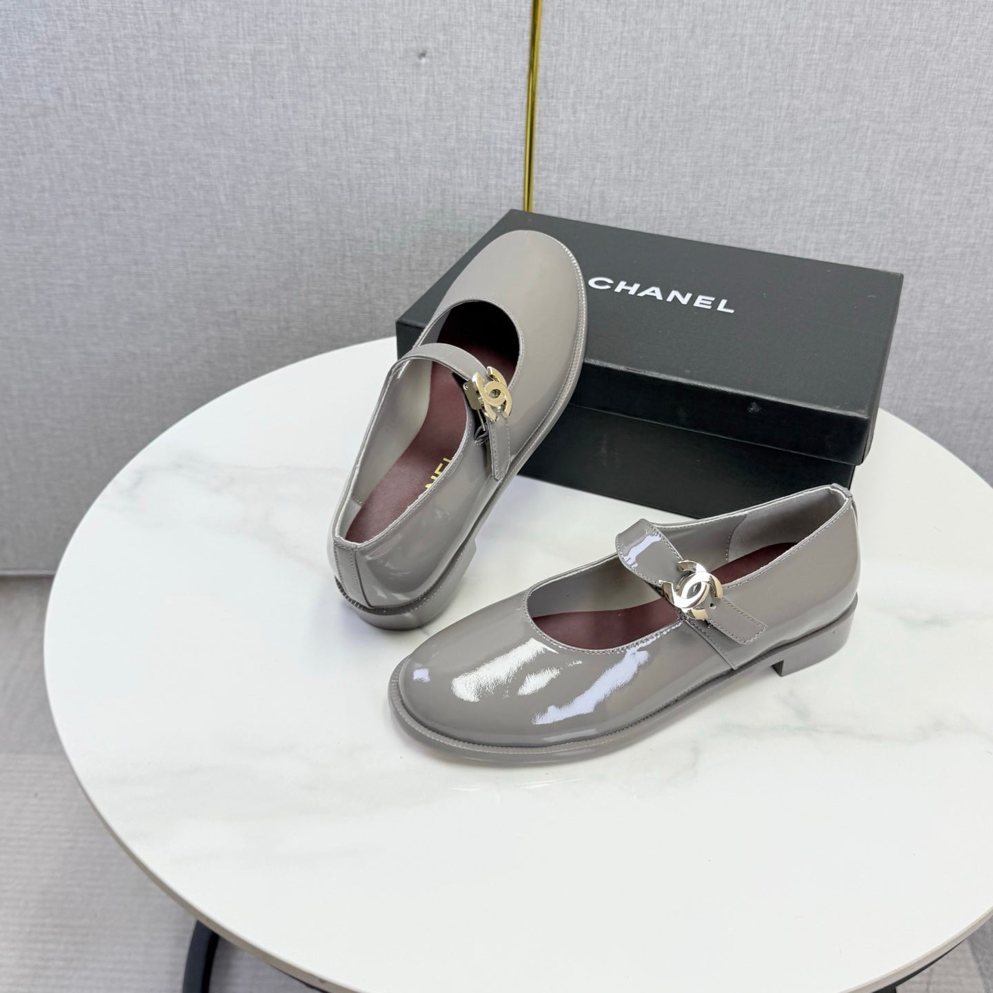 CC 26s Mary Jane Flats Grey Patent Leather 904493