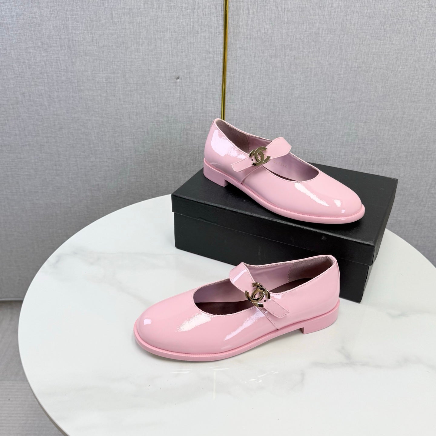 CC 26s Mary Jane Flats Light Pink Patent Leather 904496