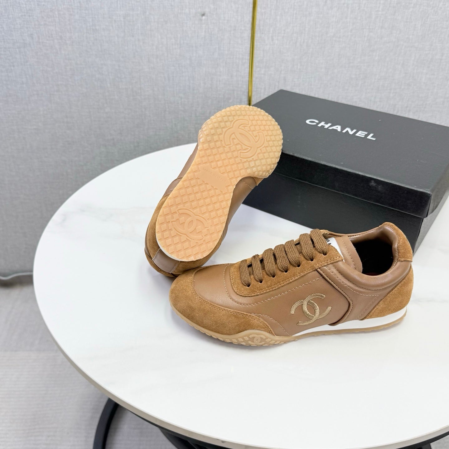 CC 26s Sneakers Brown Leather Suede 972905