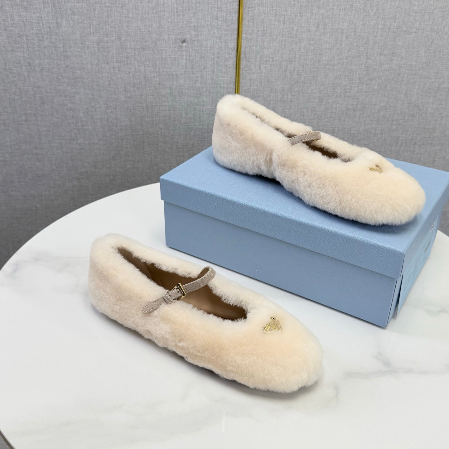 Prada 26s Ballerina Flats Strap With Buckle Cream Fur 973286