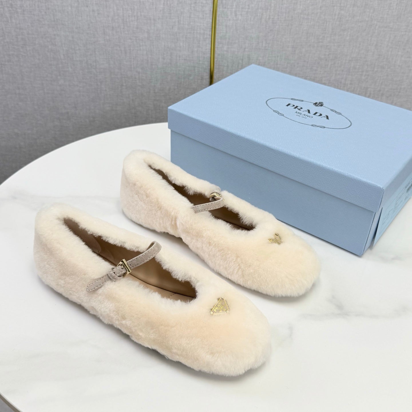 Prada 26s Ballerina Flats Strap With Buckle Cream Fur 973286
