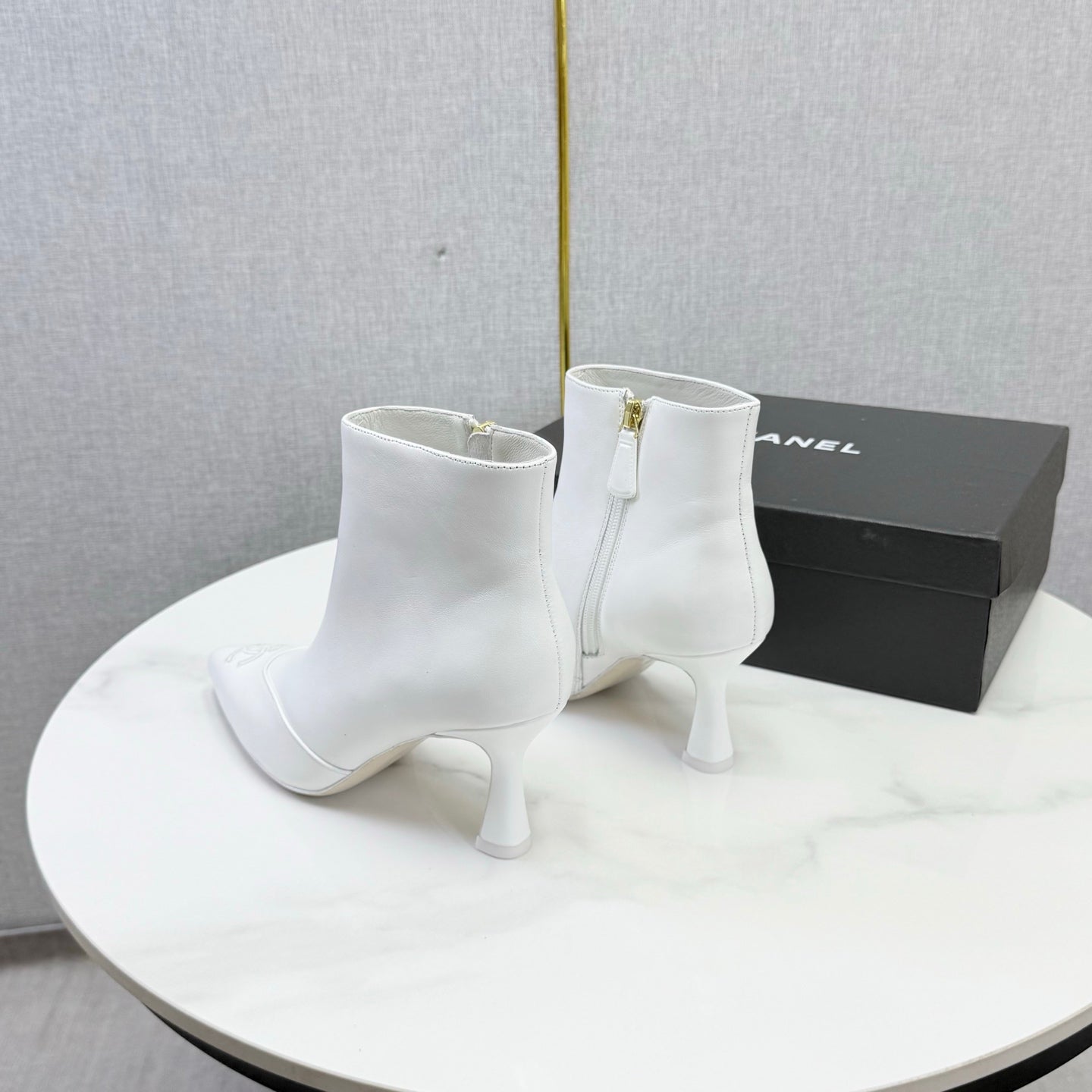 CC 26s Pointed-Toe Stiletto Ankle Boots White Cowhide 972795