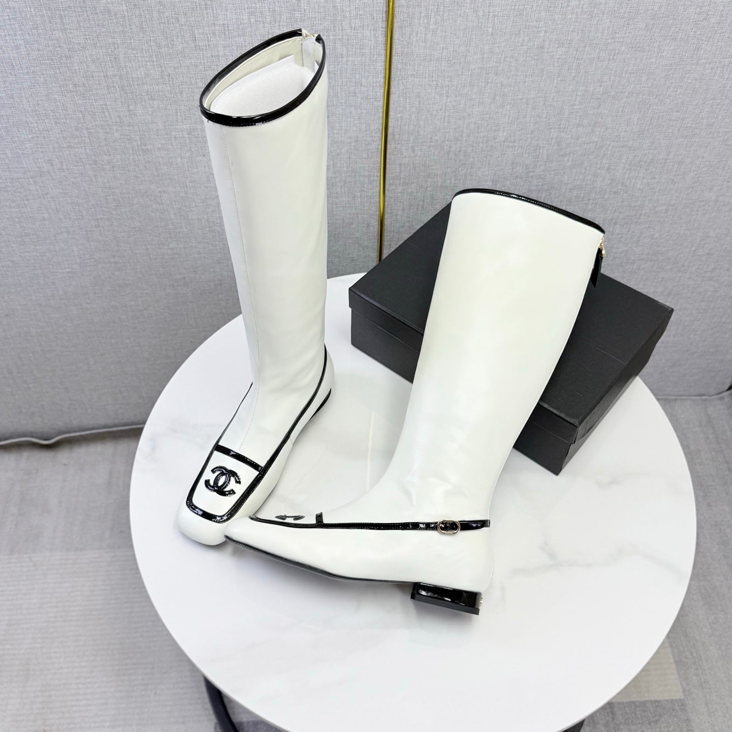 CC 26s Square Toe Low Heel Long Boots Black White Sheeepskin 972802