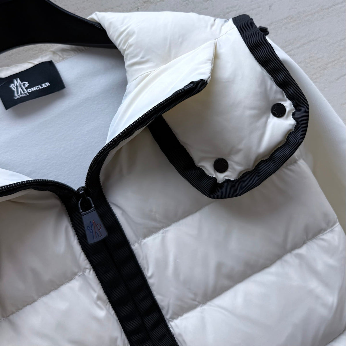 MC 26s Cardigan Down Jacket White Polyamide 432857
