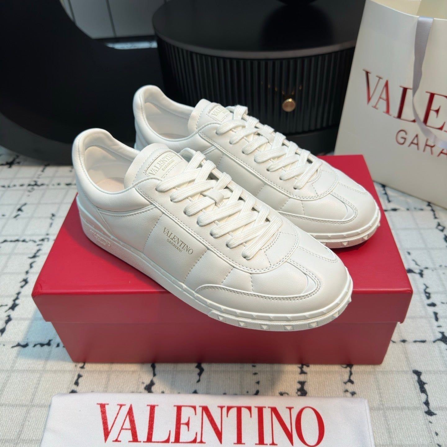 Upvillage Sneaker In Calfskin Leather White 825007