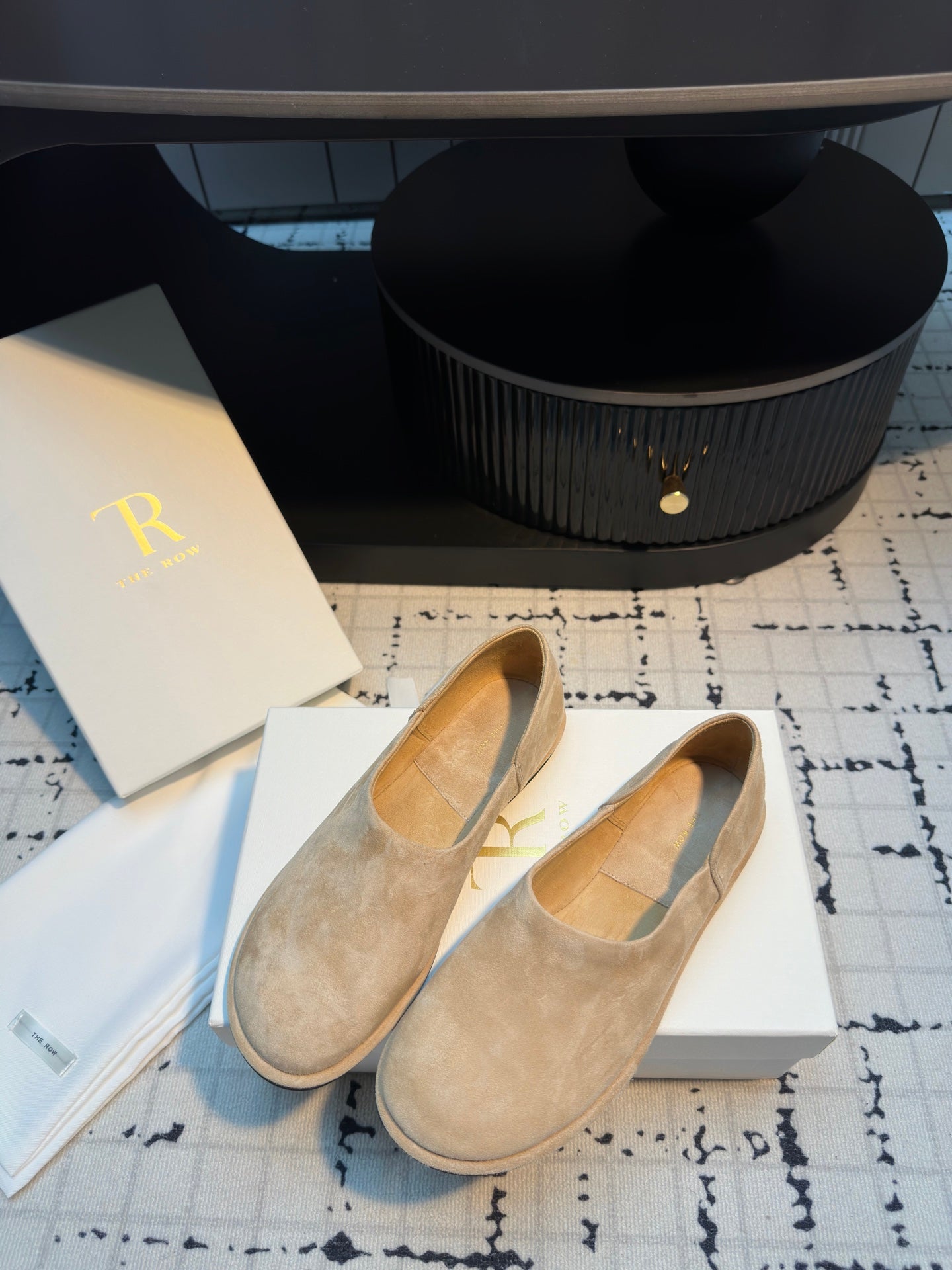 The Row Flat Loafer Beige Cow Suede 334447
