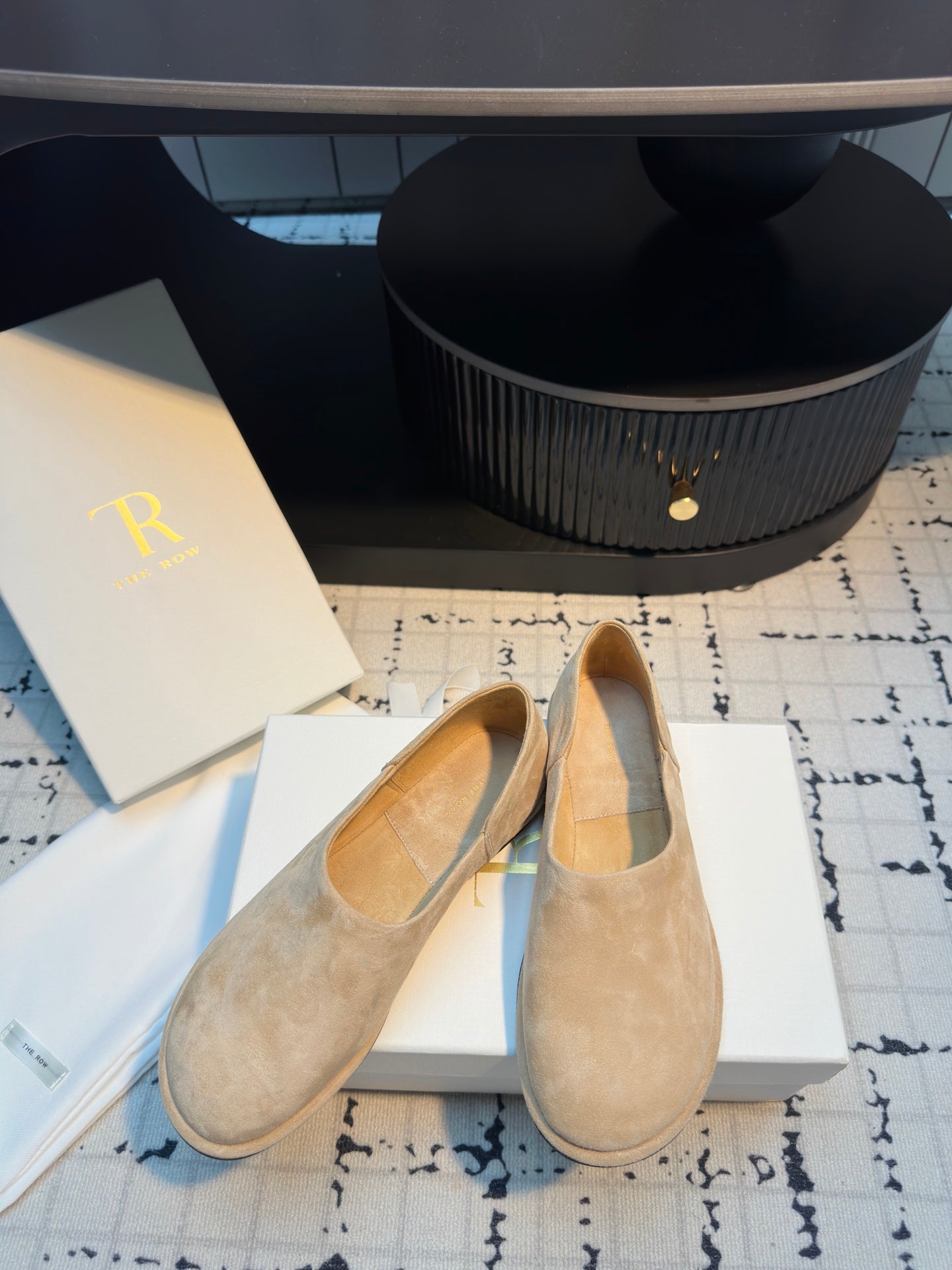 The Row Flat Loafer Beige Cow Suede 334447
