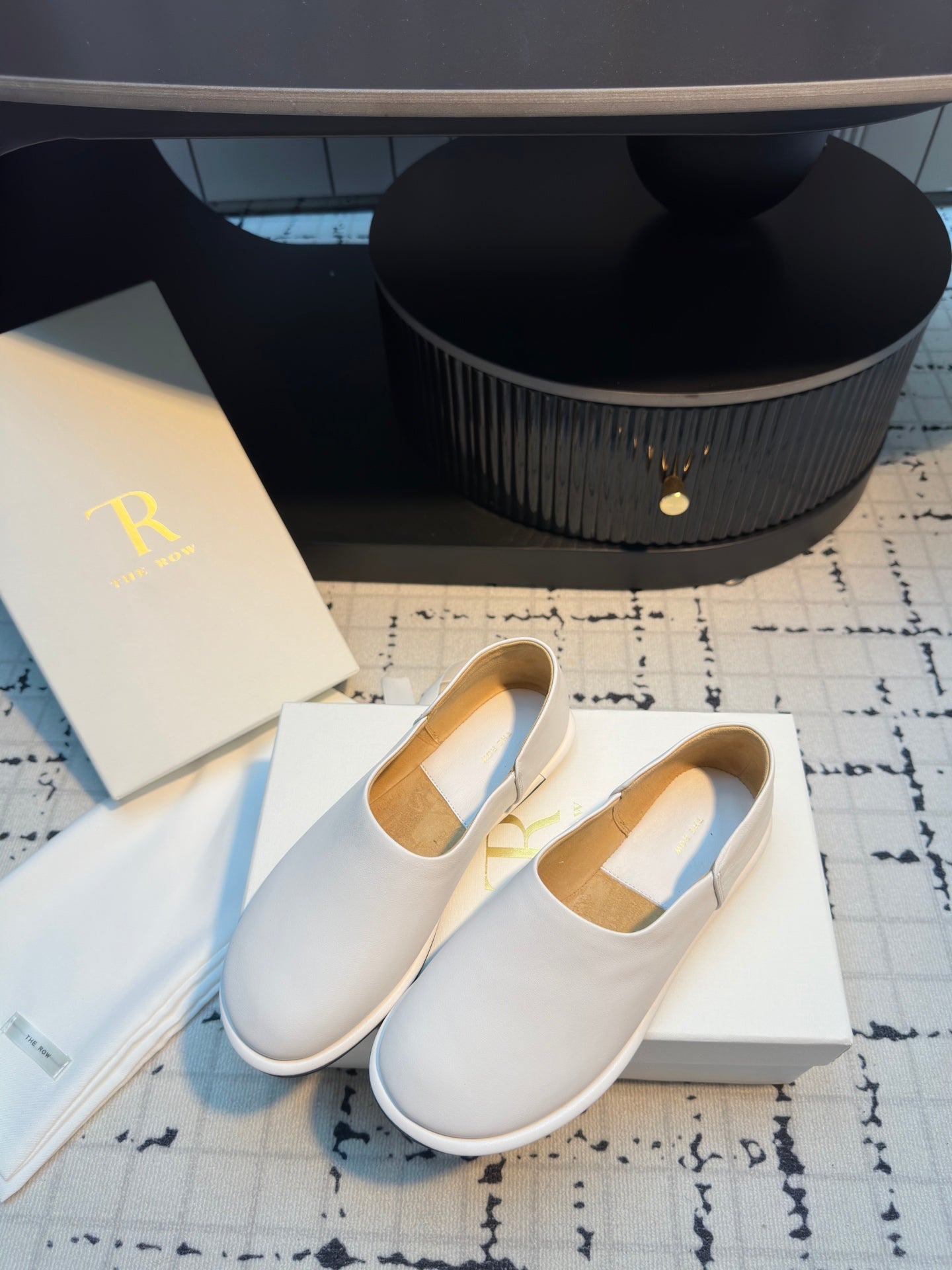 The Row Flat Loafer White Calfskin 334453