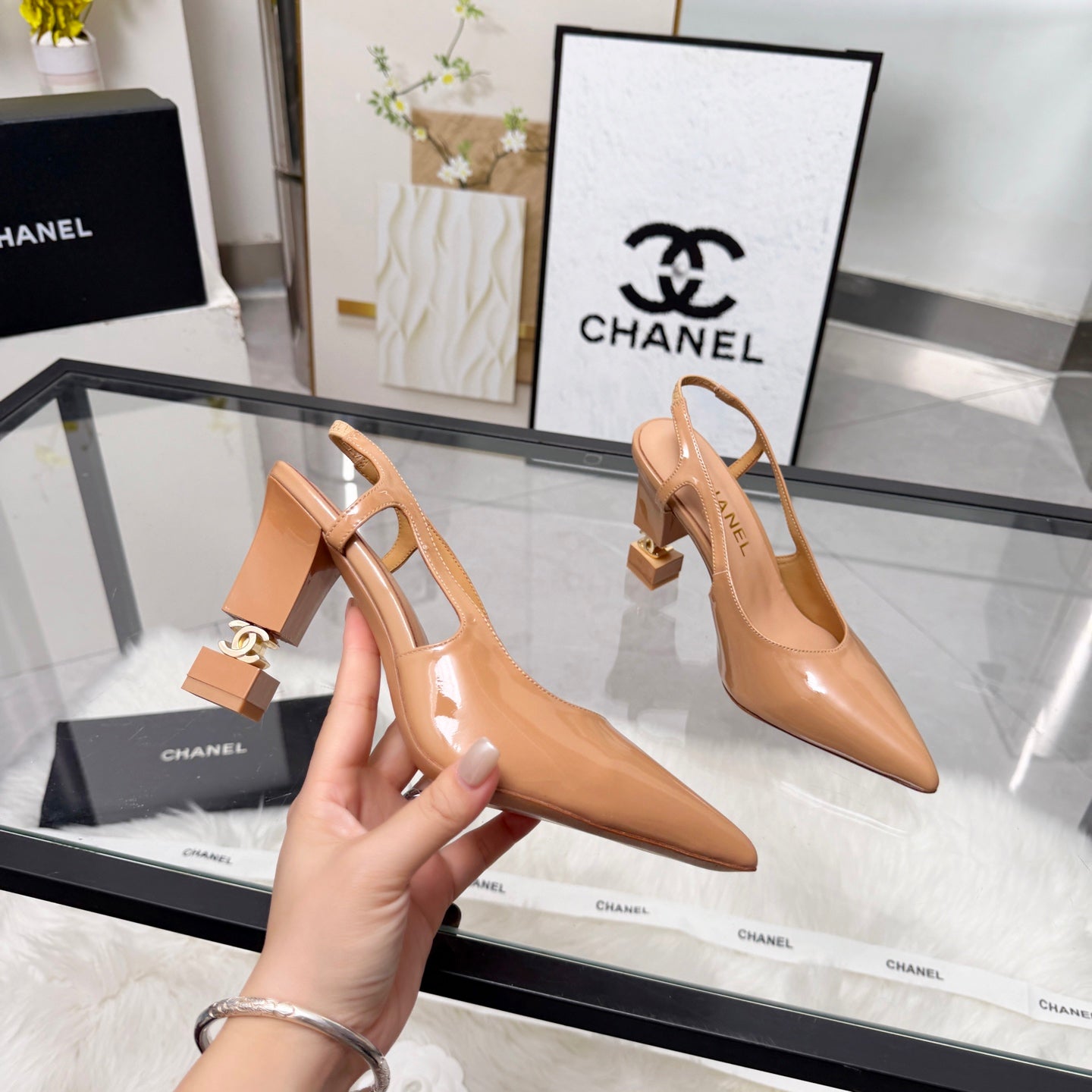 CC 26s Slingback 9cm Beige Patent Leather 872872