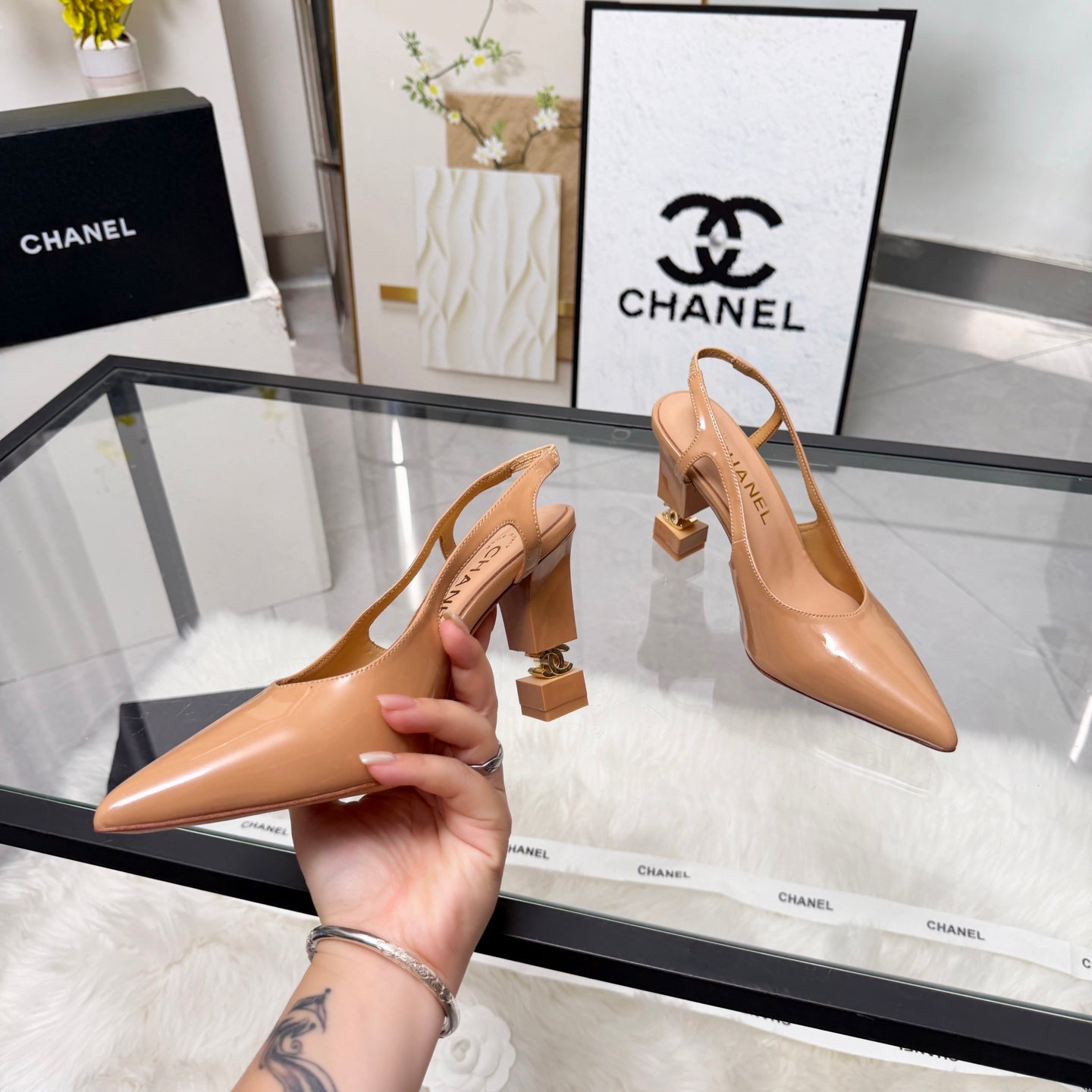 CC 26s Slingback 9cm Beige Patent Leather 872872