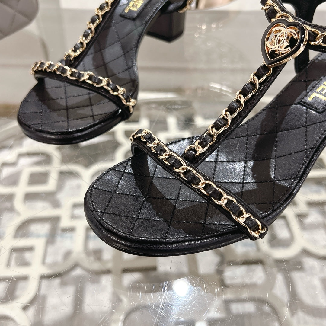 CC 26s Chain T-Strap Charm Sandals 5cm Black Lambskin 736117