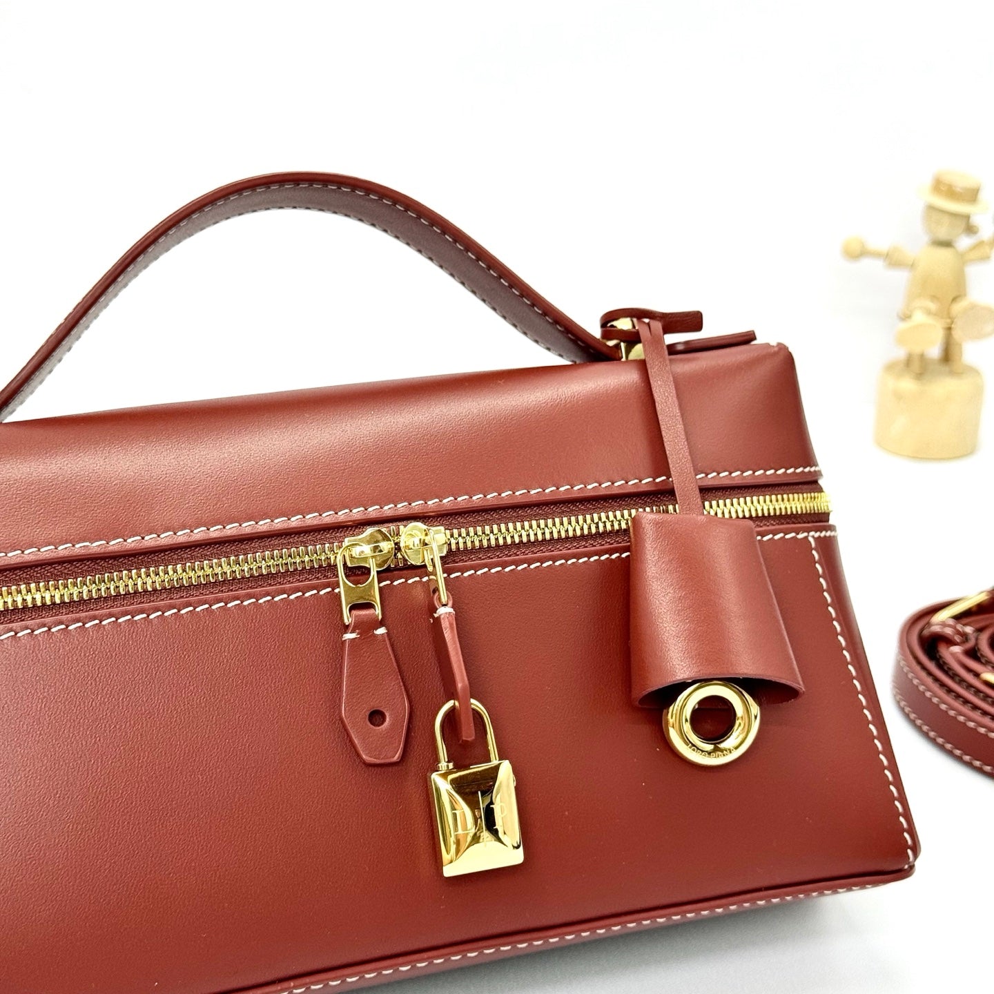 LP Extra Pouch L23 Burgundy Smooth Calfskin 282131