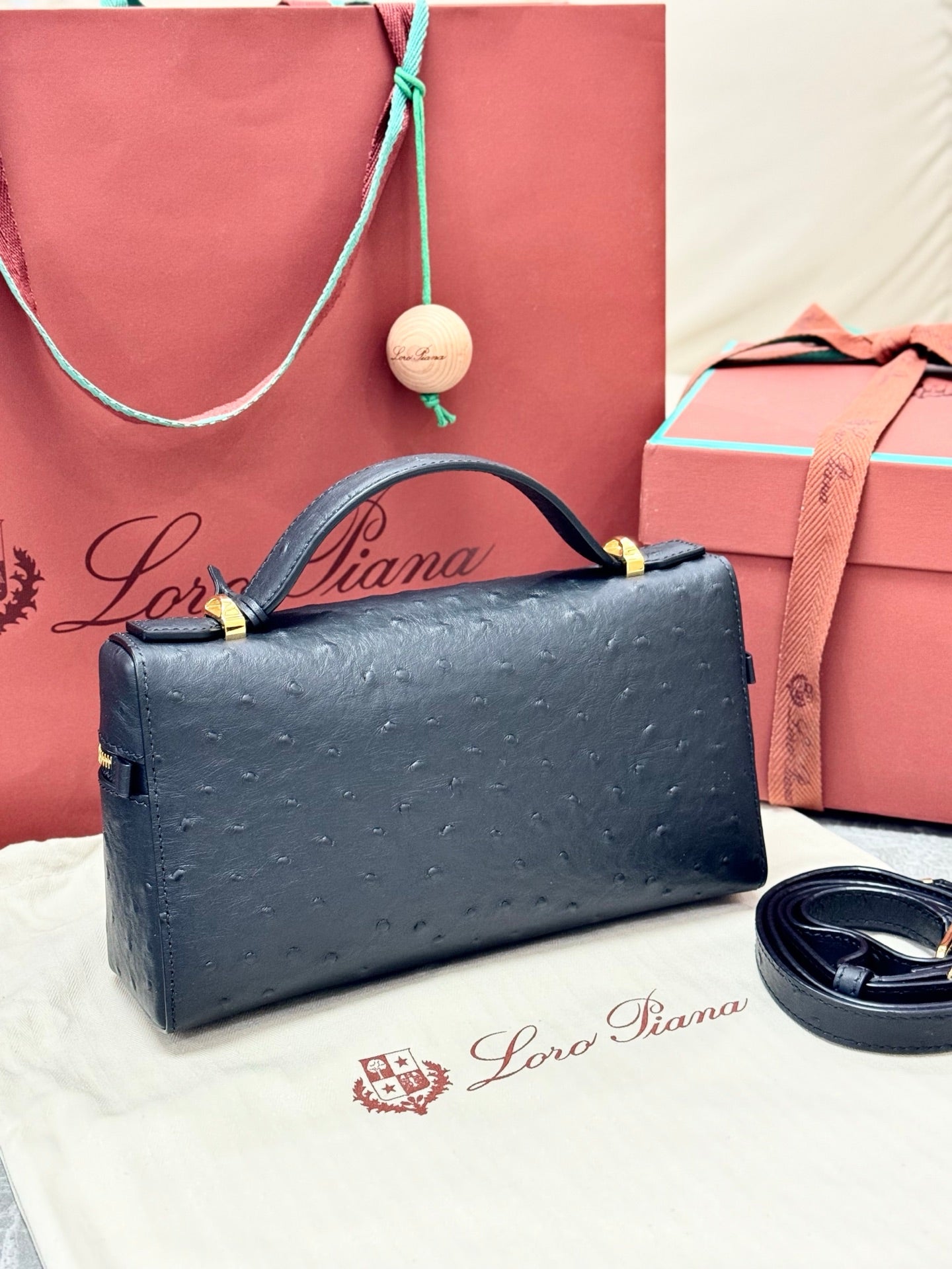 LP Extra Pouch L23 Black Ostrich Pattern Leather