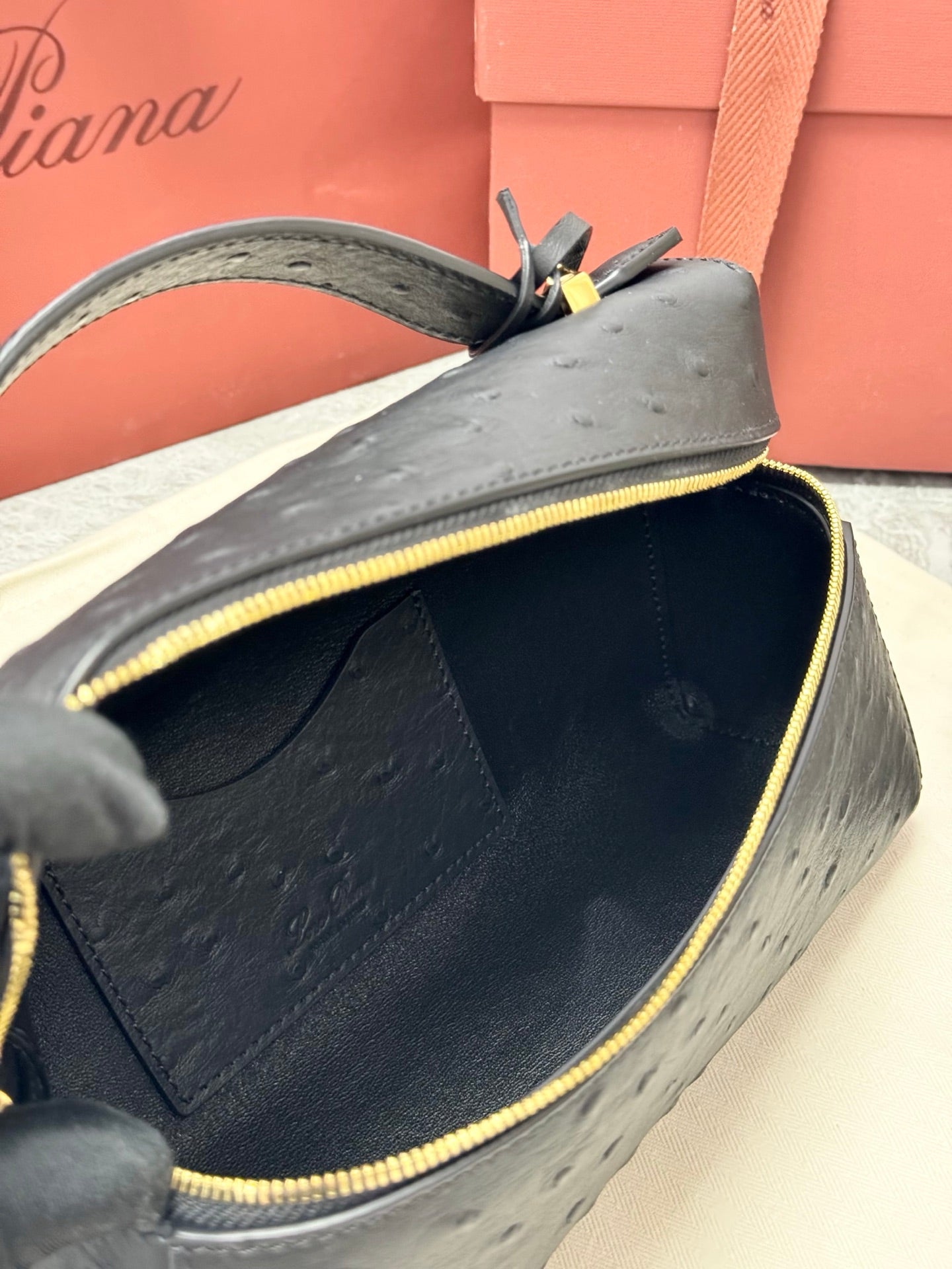 LP Extra Pouch L23 Black Ostrich Pattern Leather