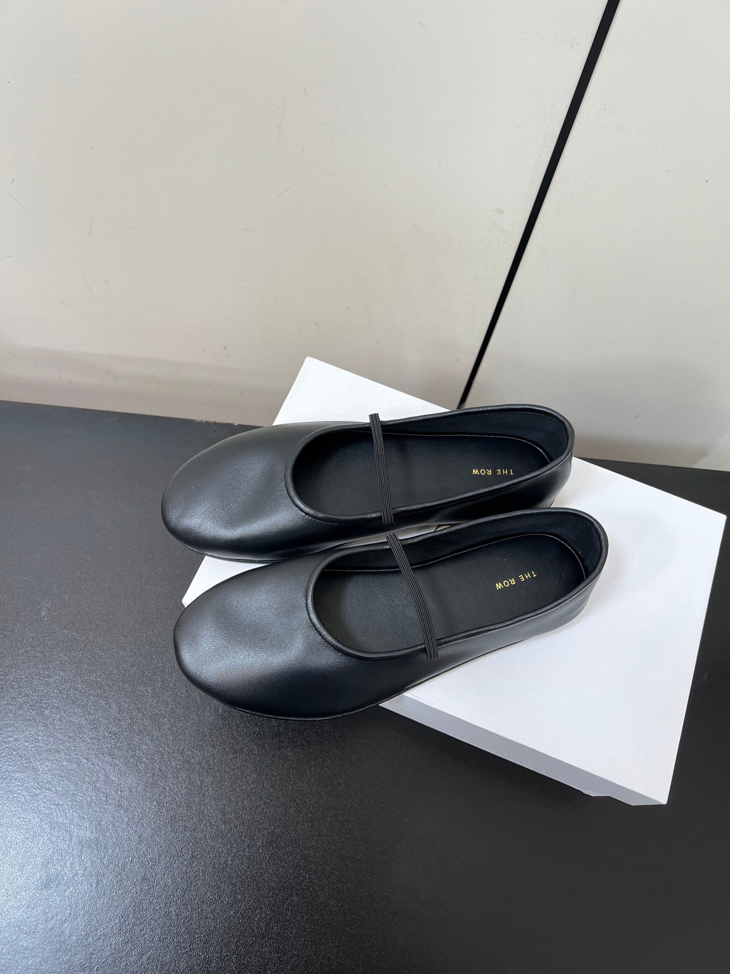 The Row Elastic Ballet Flats Black Calfskin 339994
