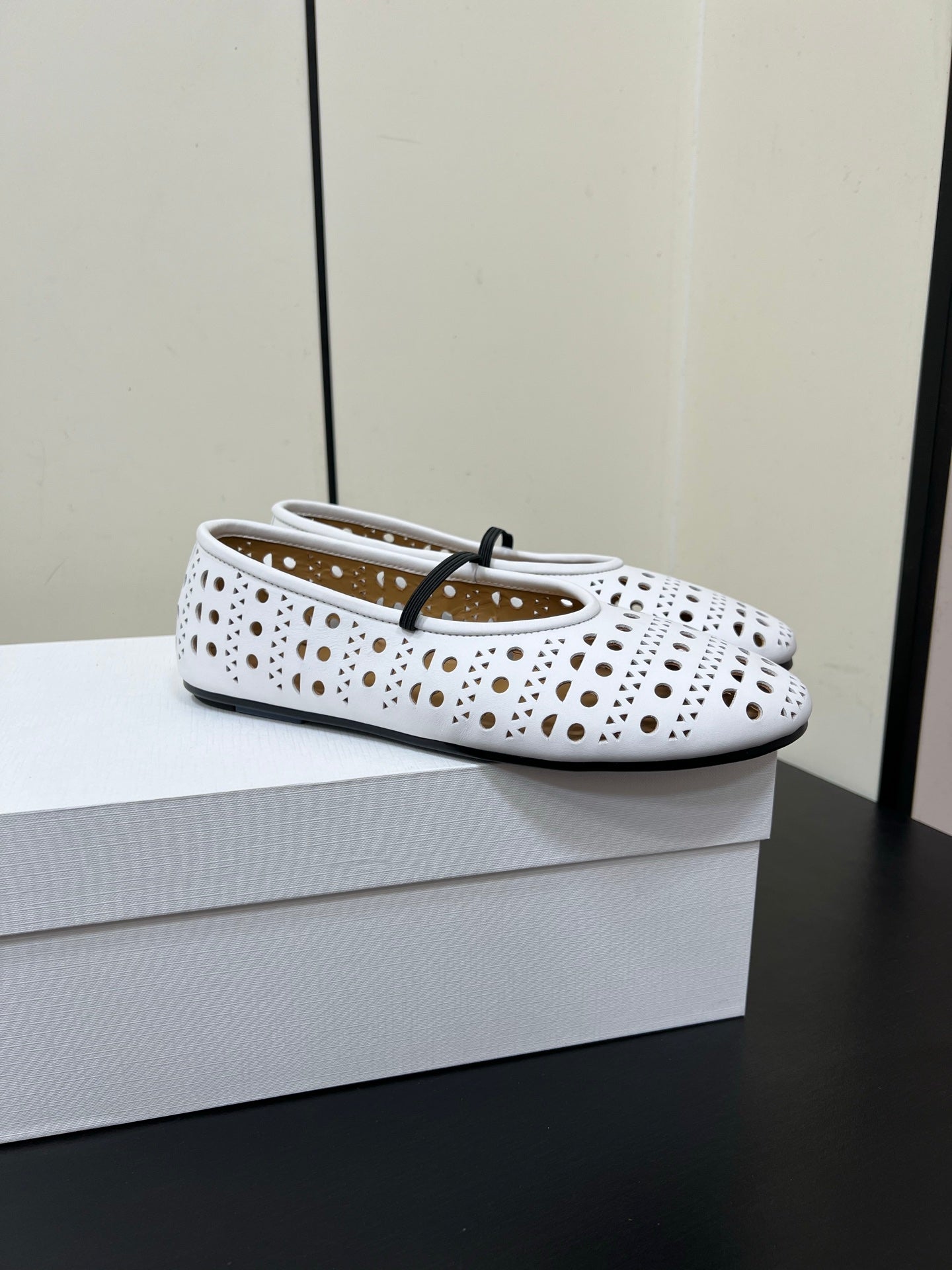 The Row Garden Mary Janes Flats White Calfskin 340033