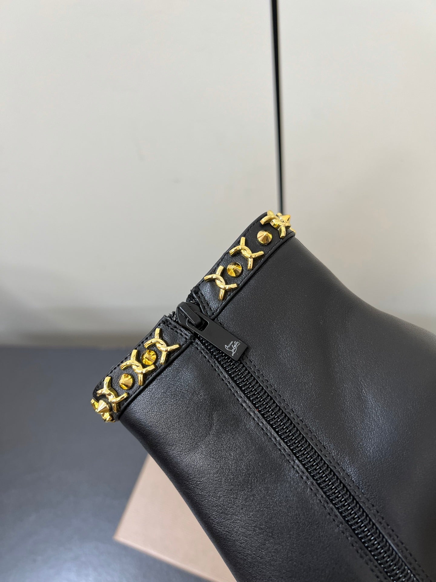 CL Booty Chain Ankle Boots 10.5 Sheepskin 618911