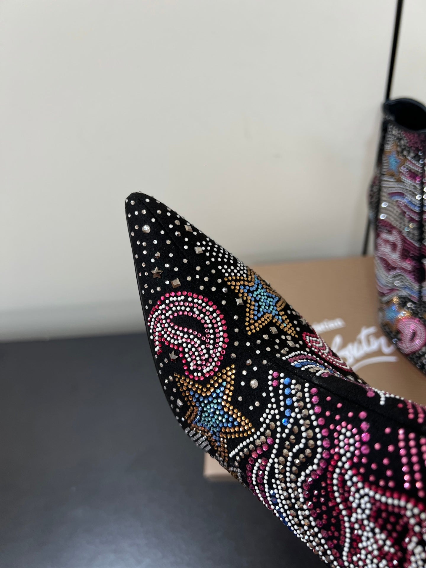 CL Hot Chick Starlight Ankle Boots 10.5 Suede 618912