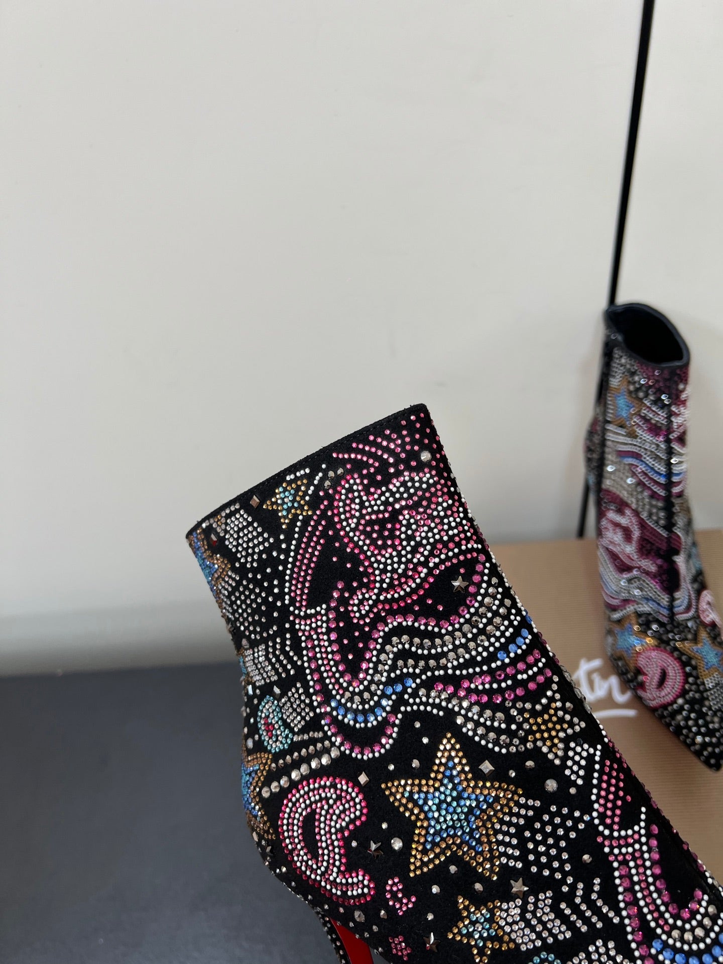 CL Hot Chick Starlight Ankle Boots 10.5 Suede 618912