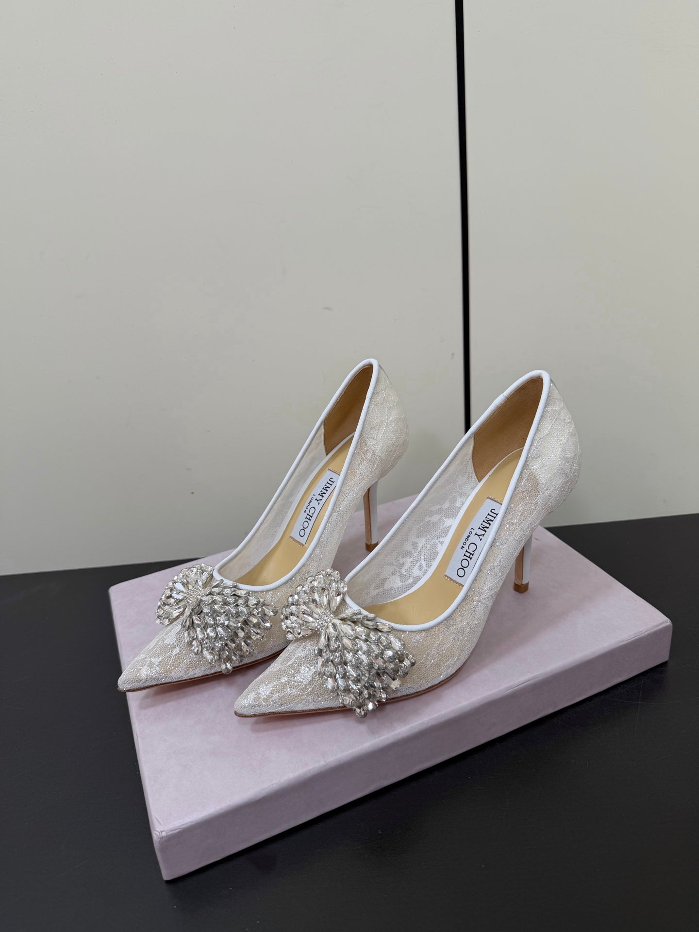 JC Pointed Toe Shoes 8.5cm Rhinestone Bow Single White Mesh 618817