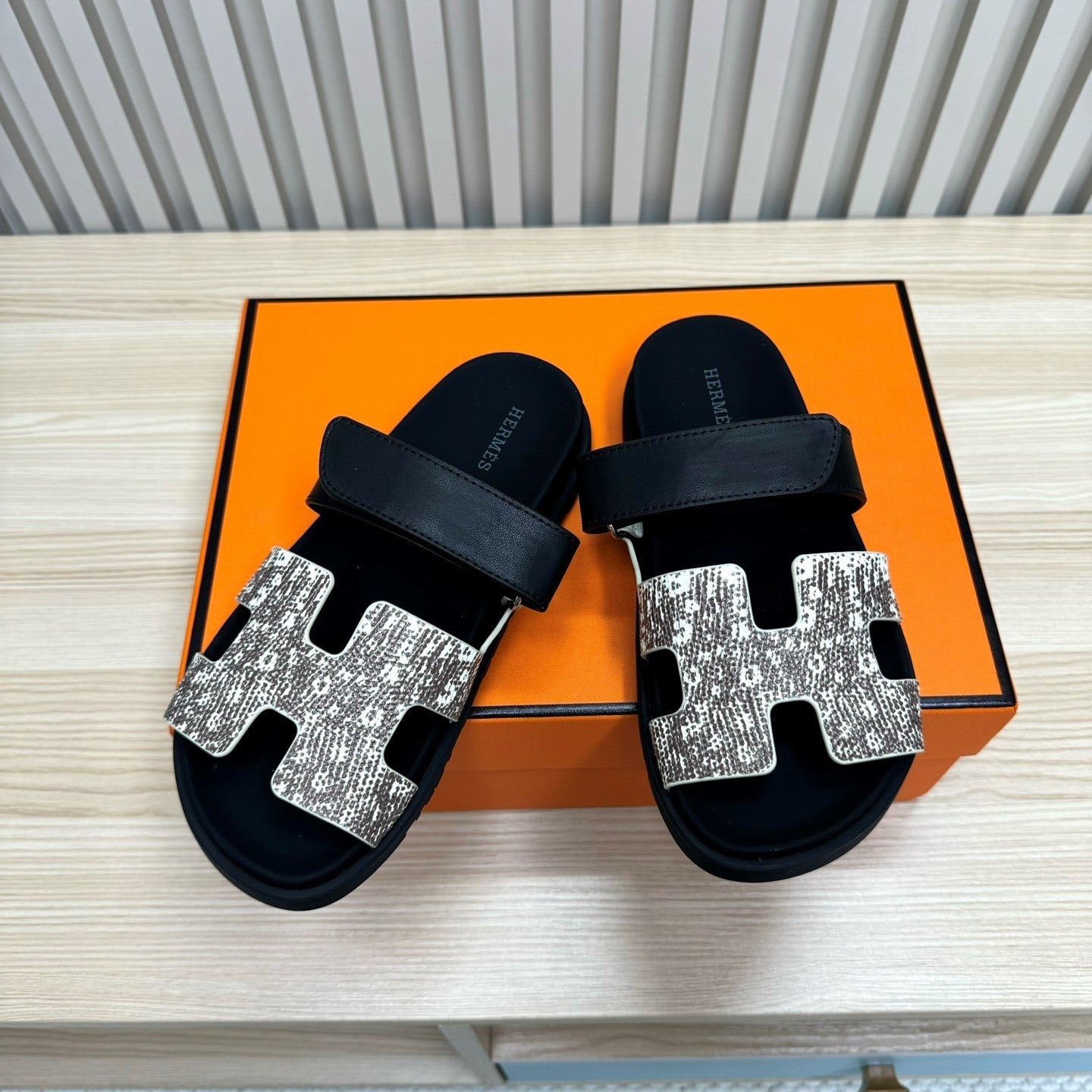 HM Chypre Sandal Black Off White Python Skin Pattern 618578