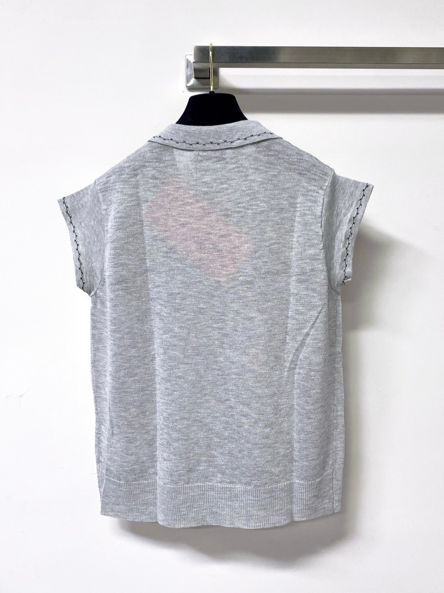 Miu 26s Sleeveless Knit Polo Top 1167