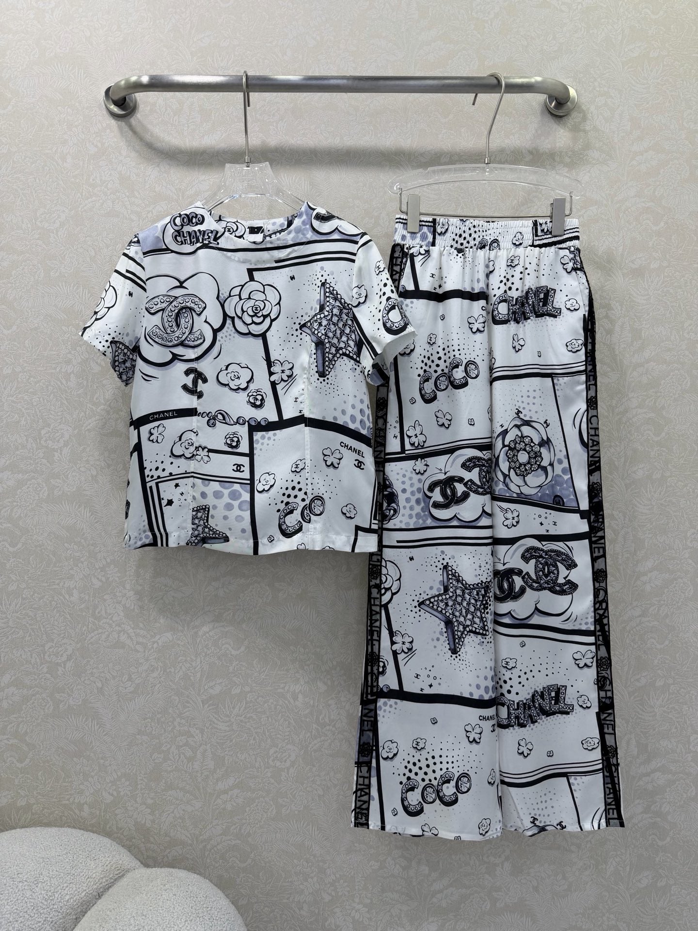 CC Short-Sleeve Top Short-Sleeve Top 353063