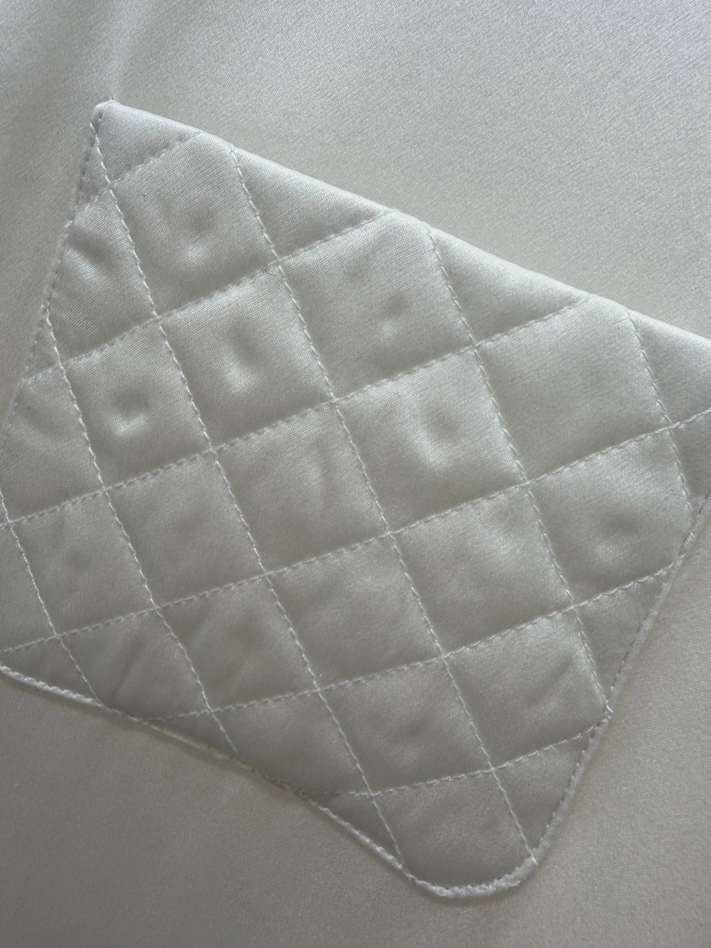 CC Collar Diamond Pattern Shirt White Silk 353059