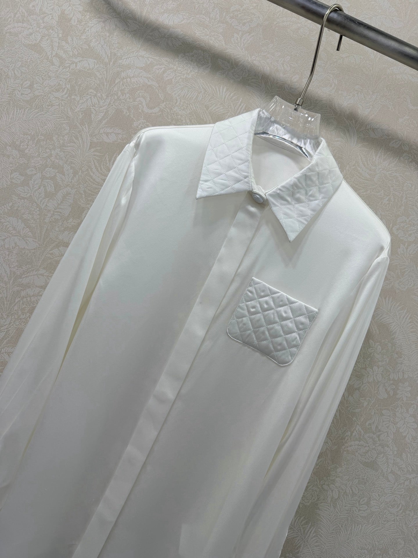 CC Collar Diamond Pattern Shirt White Silk 353059