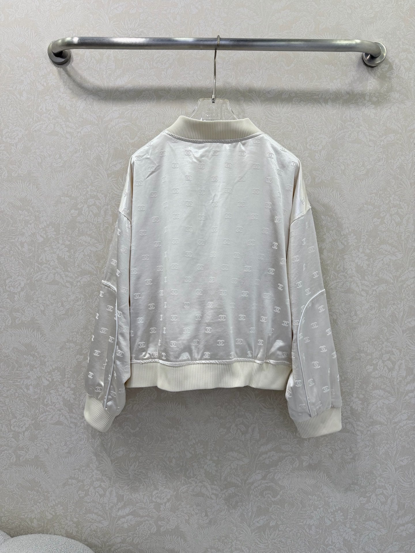 CC 26s Jacket White Satin 353037