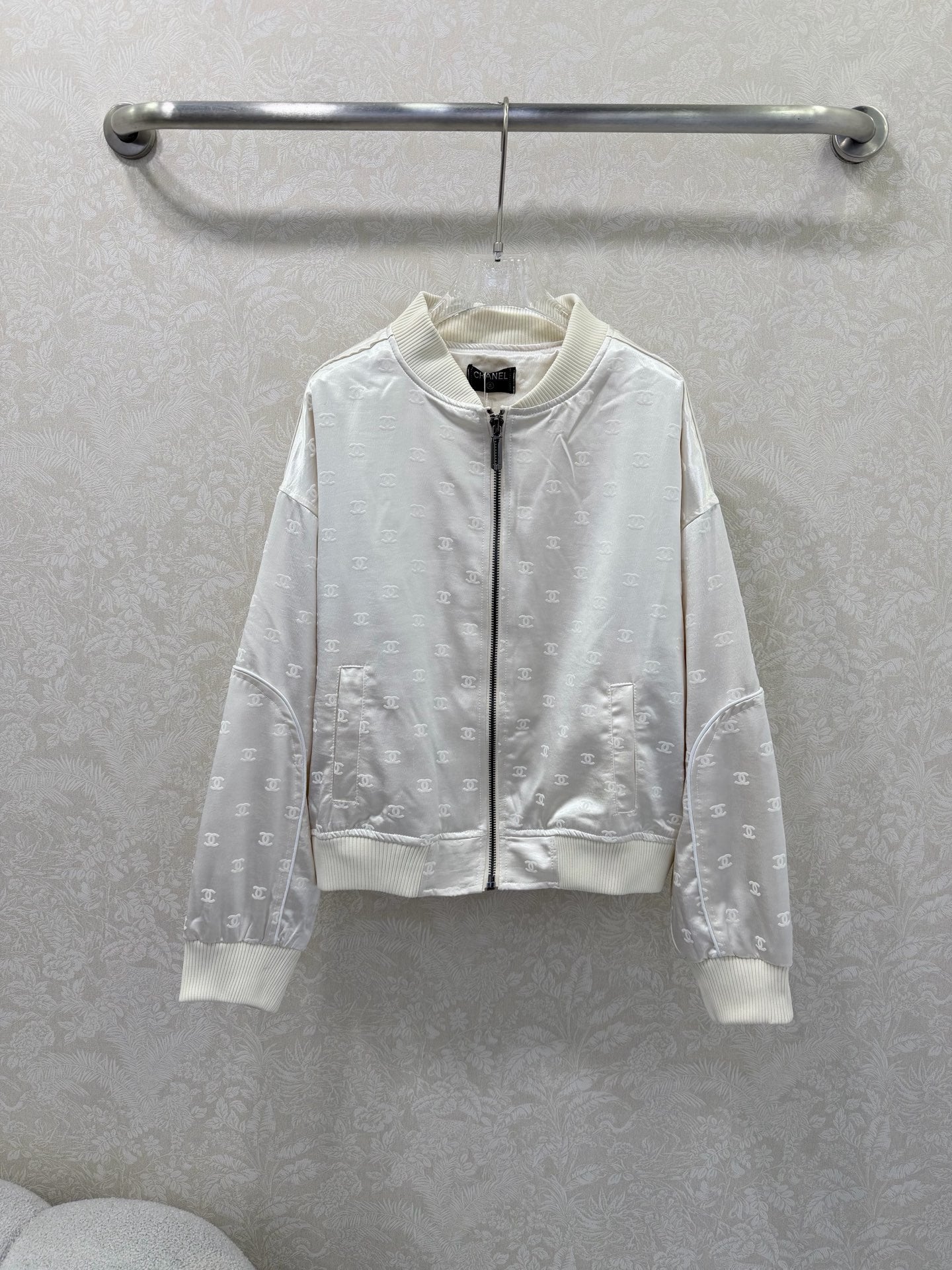CC 26s Jacket White Satin 353037
