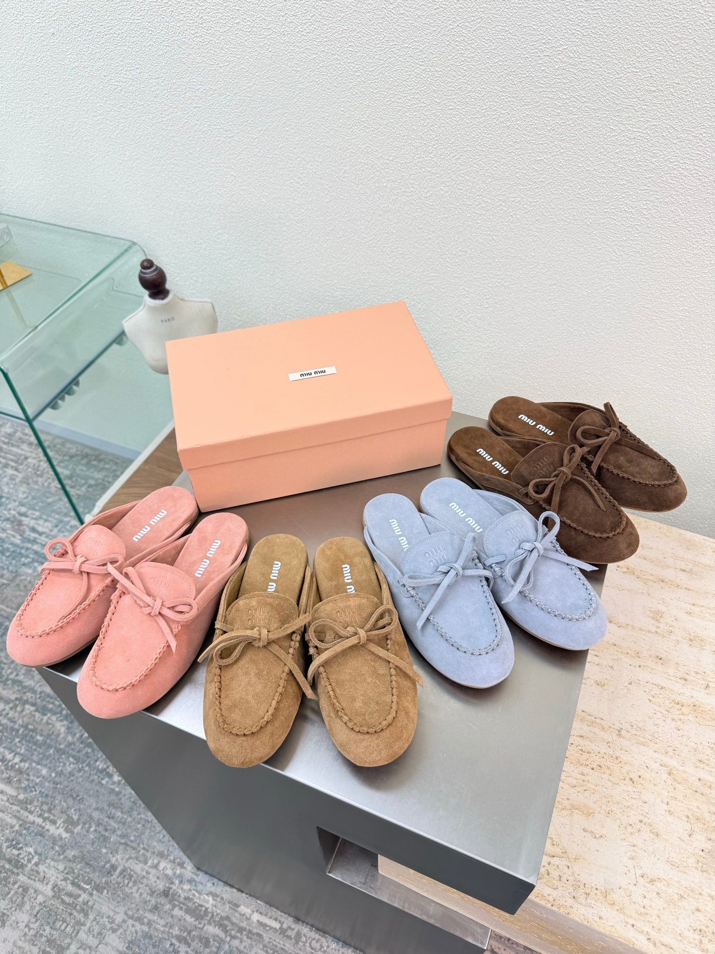 Miu Logo Mule Khahi Suede 693522