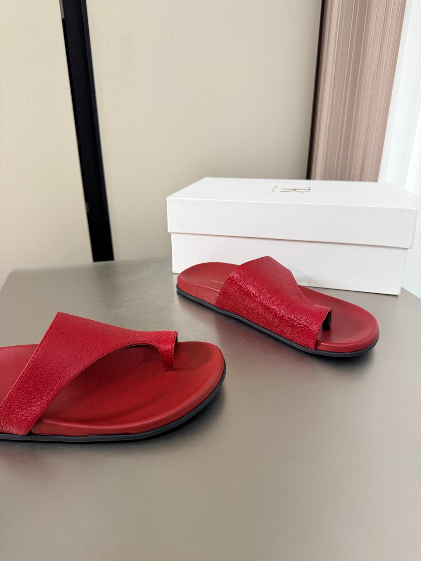The Row Slip-on Sandals Red Cowhide 872481