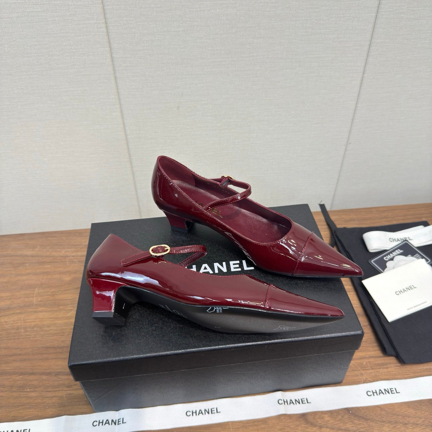CC 26s Marry Jane 2.5cm Burgundy Glossy Cowhide 632185