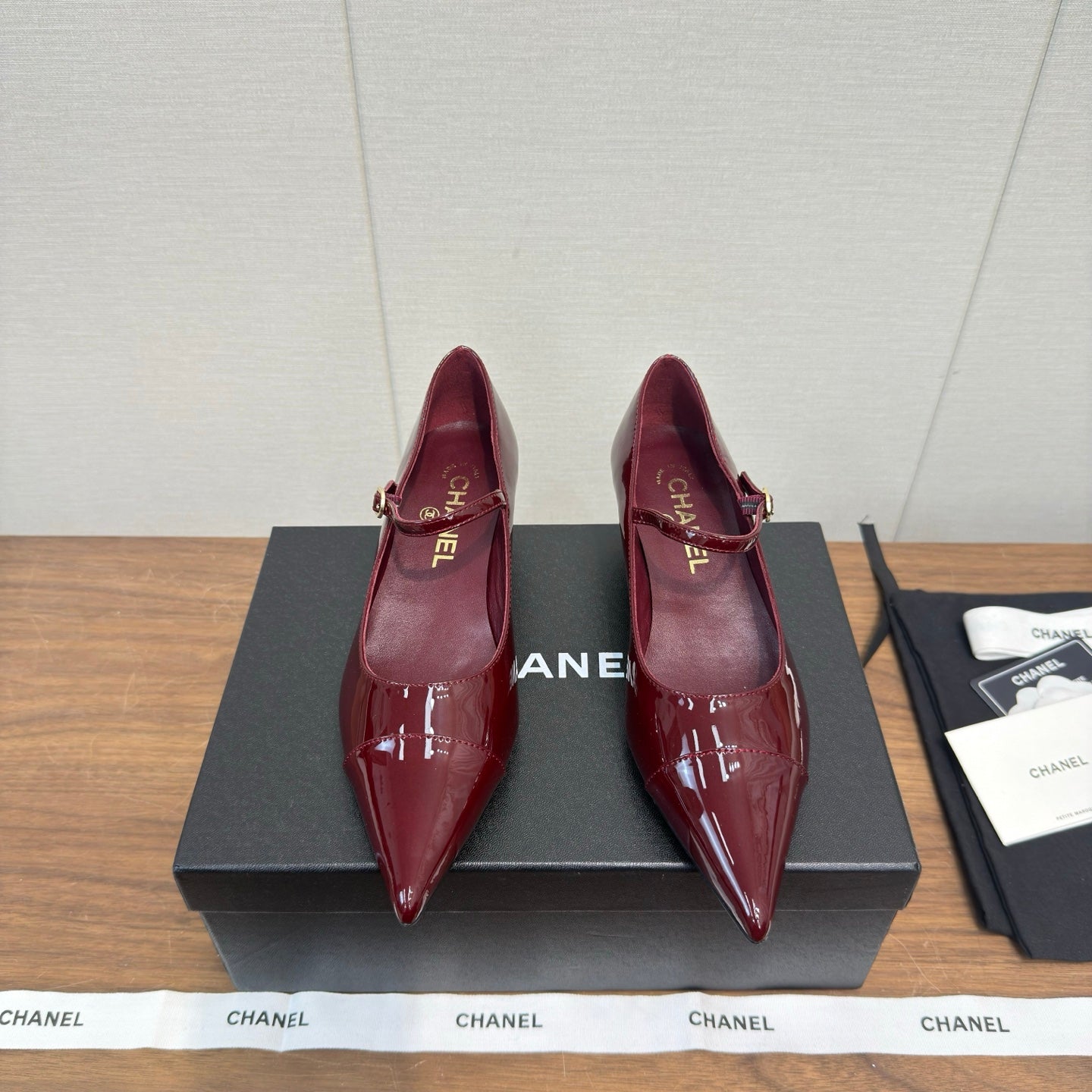 CC 26s Marry Jane 2.5cm Burgundy Glossy Cowhide 632185