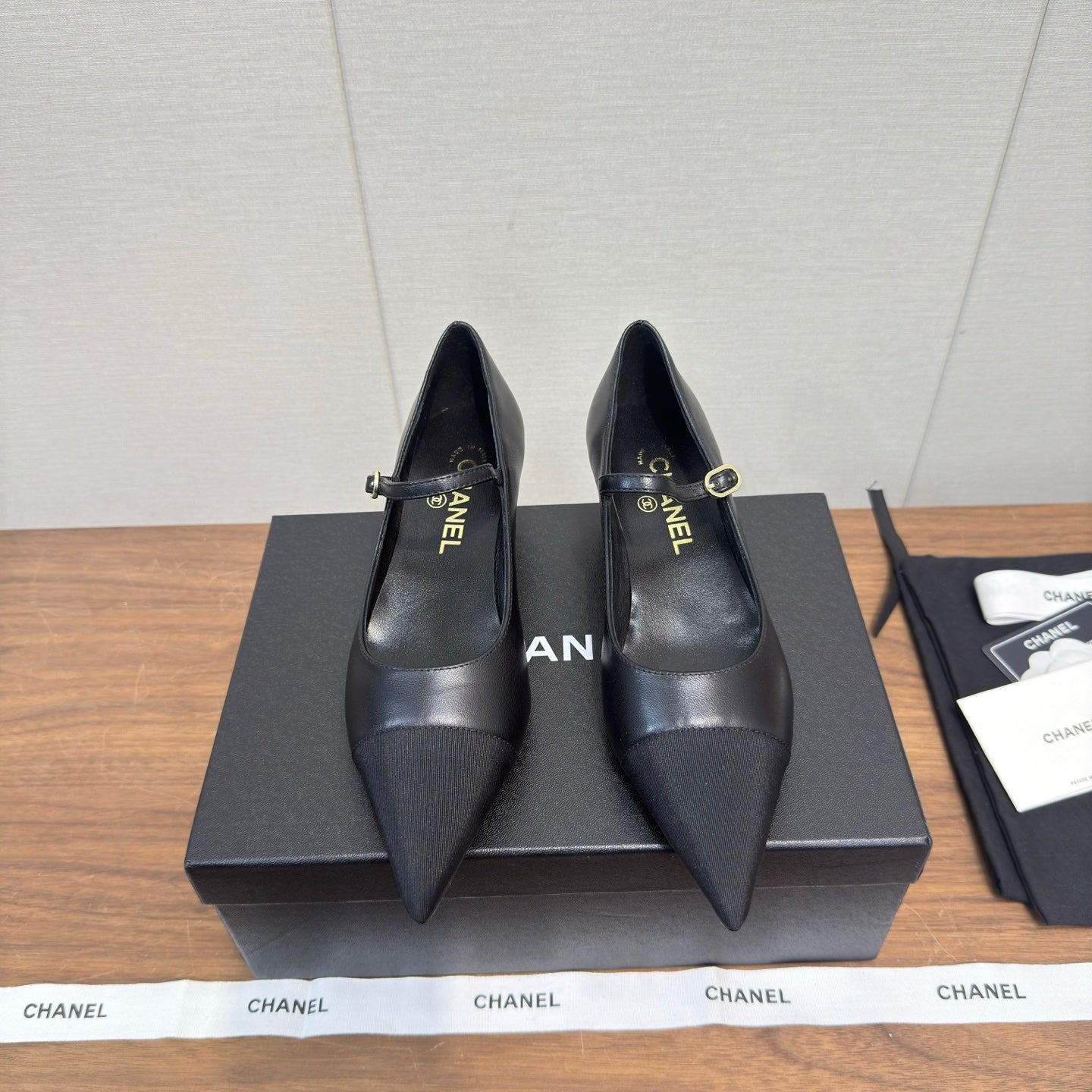 CC 26s Marry Jane 2.5cm Black Cowhide 632188