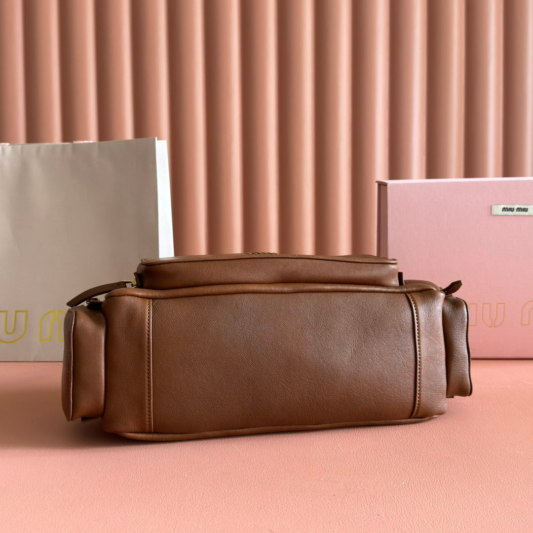 Miu Pocket Bag 32cm Brown Caflskin 255468