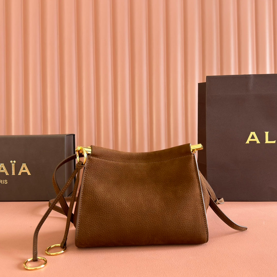 Alaia Small Le Click Square Shoulder Bag 20cm Brown Cowhide
